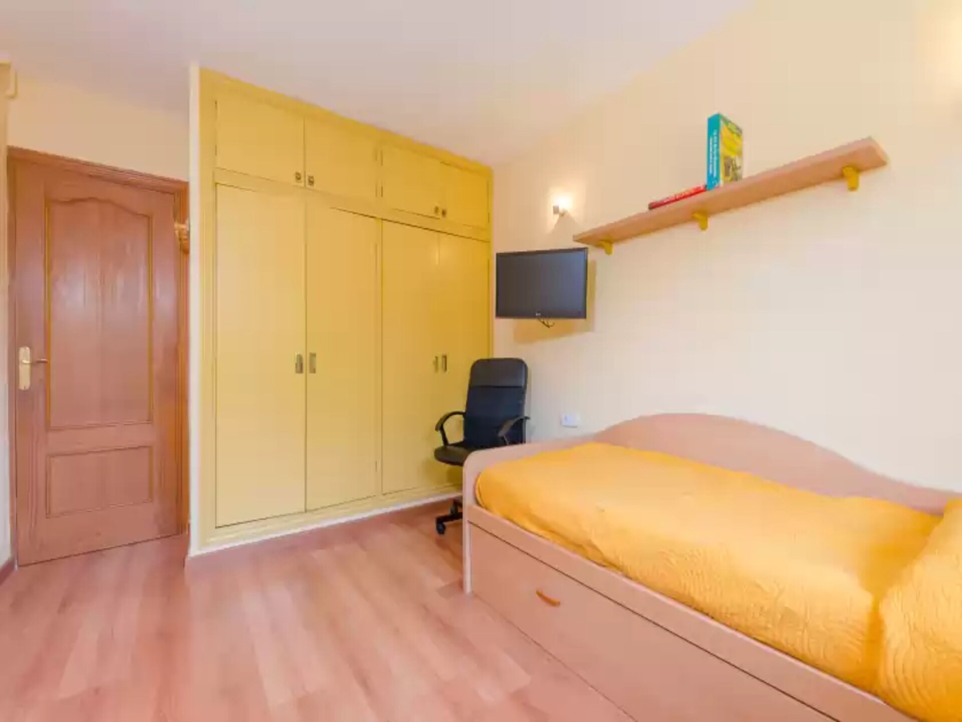 Sfeervolle tent aan de golfbaan in Son Serra De Marina, 500m van strand - foto 17