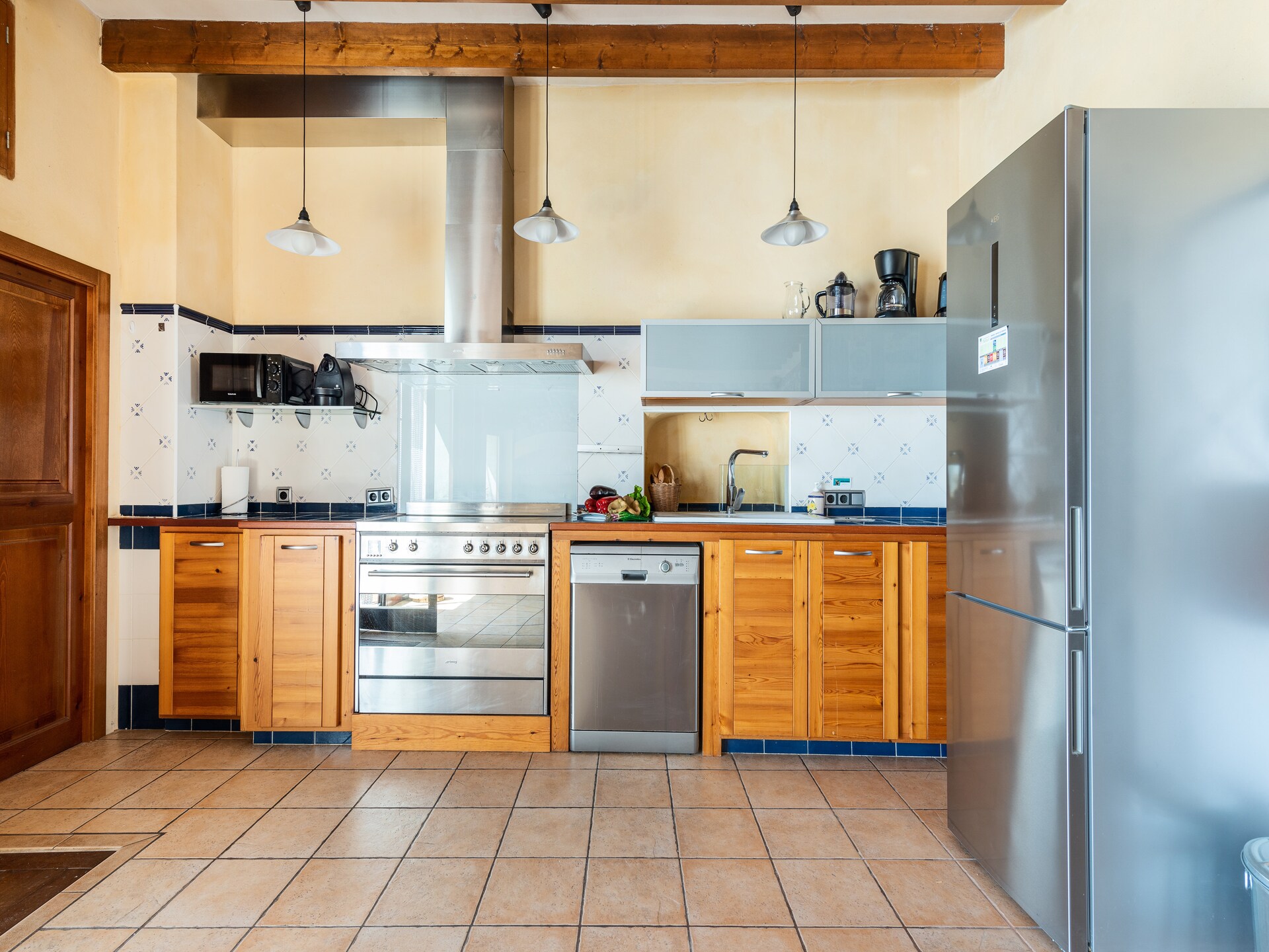 In het centrum van Búger: Ruime villa met privézwembad voor 6 personen - foto 3