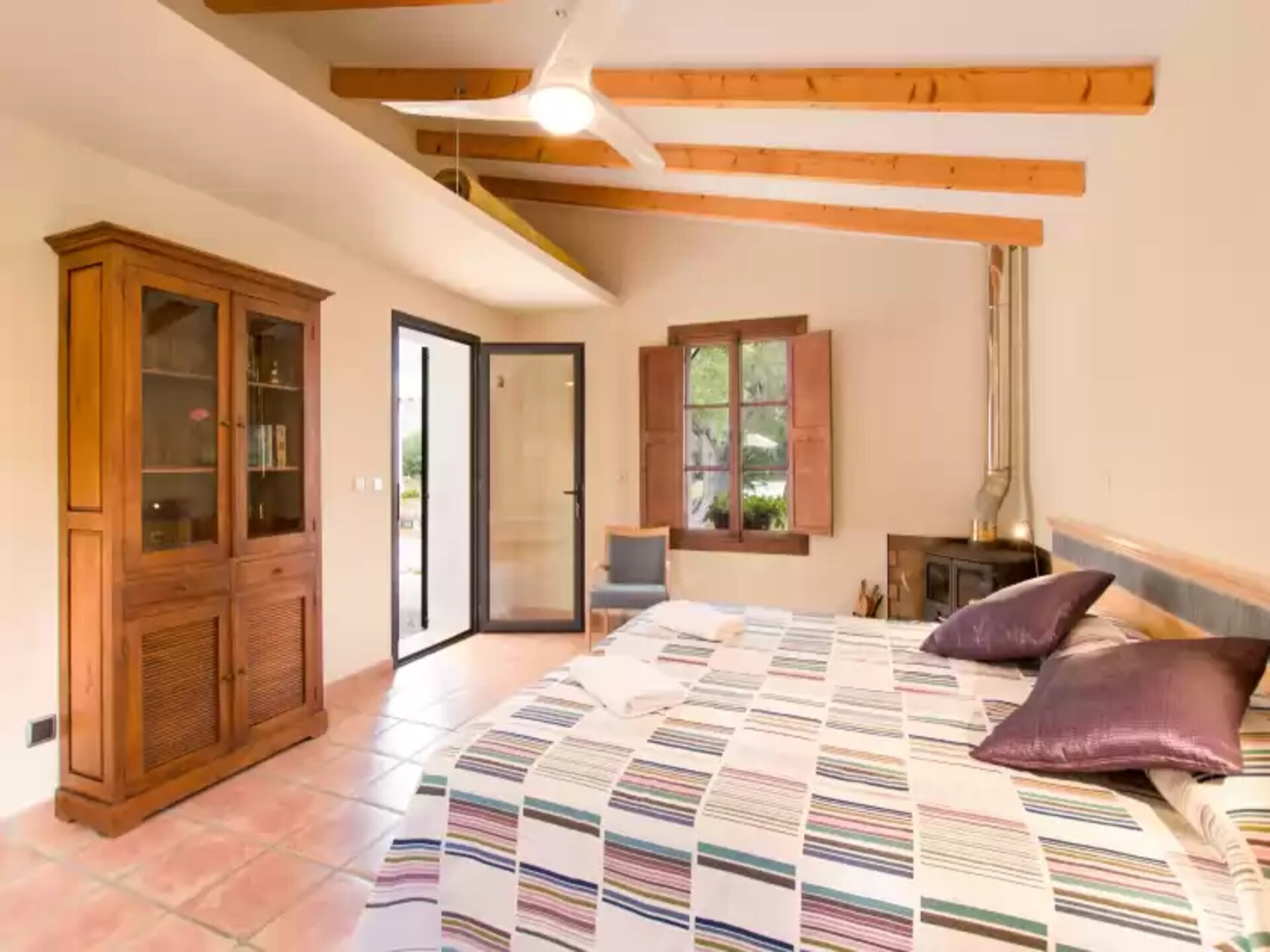 Authentieke villa aan de voet van de Tramuntana met privézwembad en gastenverblijf - foto 16