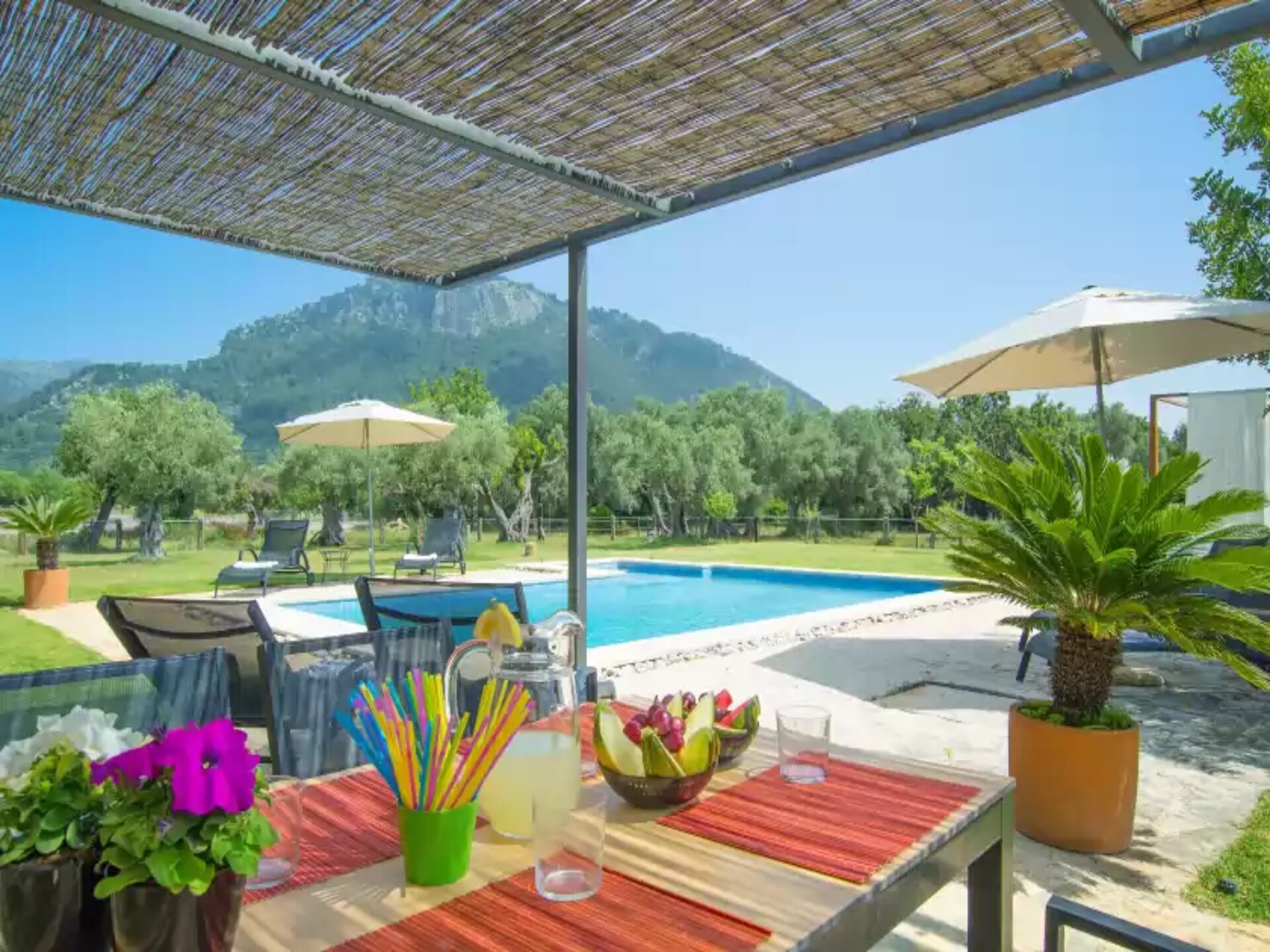 Authentieke villa aan de voet van de Tramuntana met privézwembad en gastenverblijf - foto 29