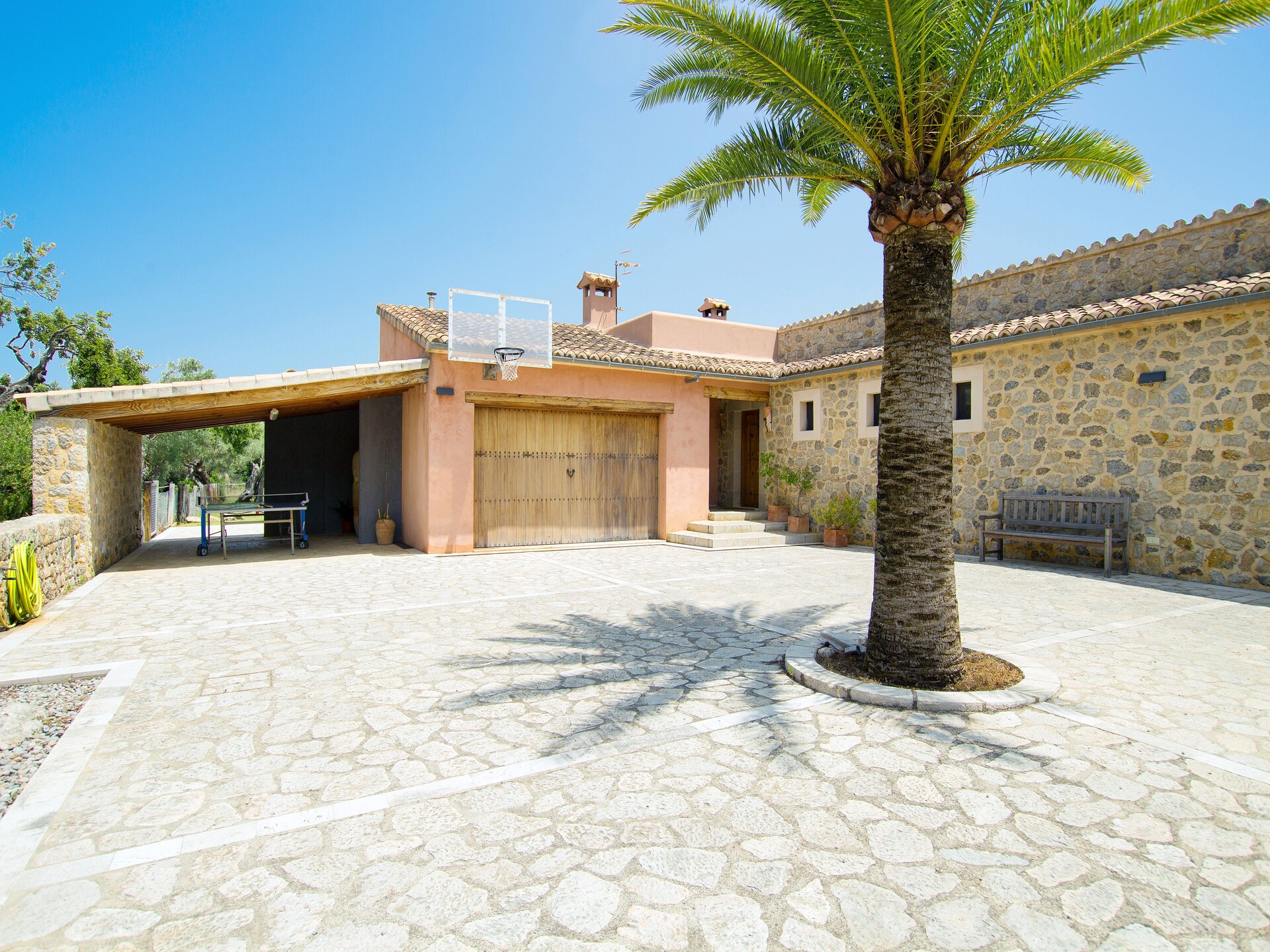 Authentieke villa aan de voet van de Tramuntana met privézwembad en gastenverblijf - foto 32