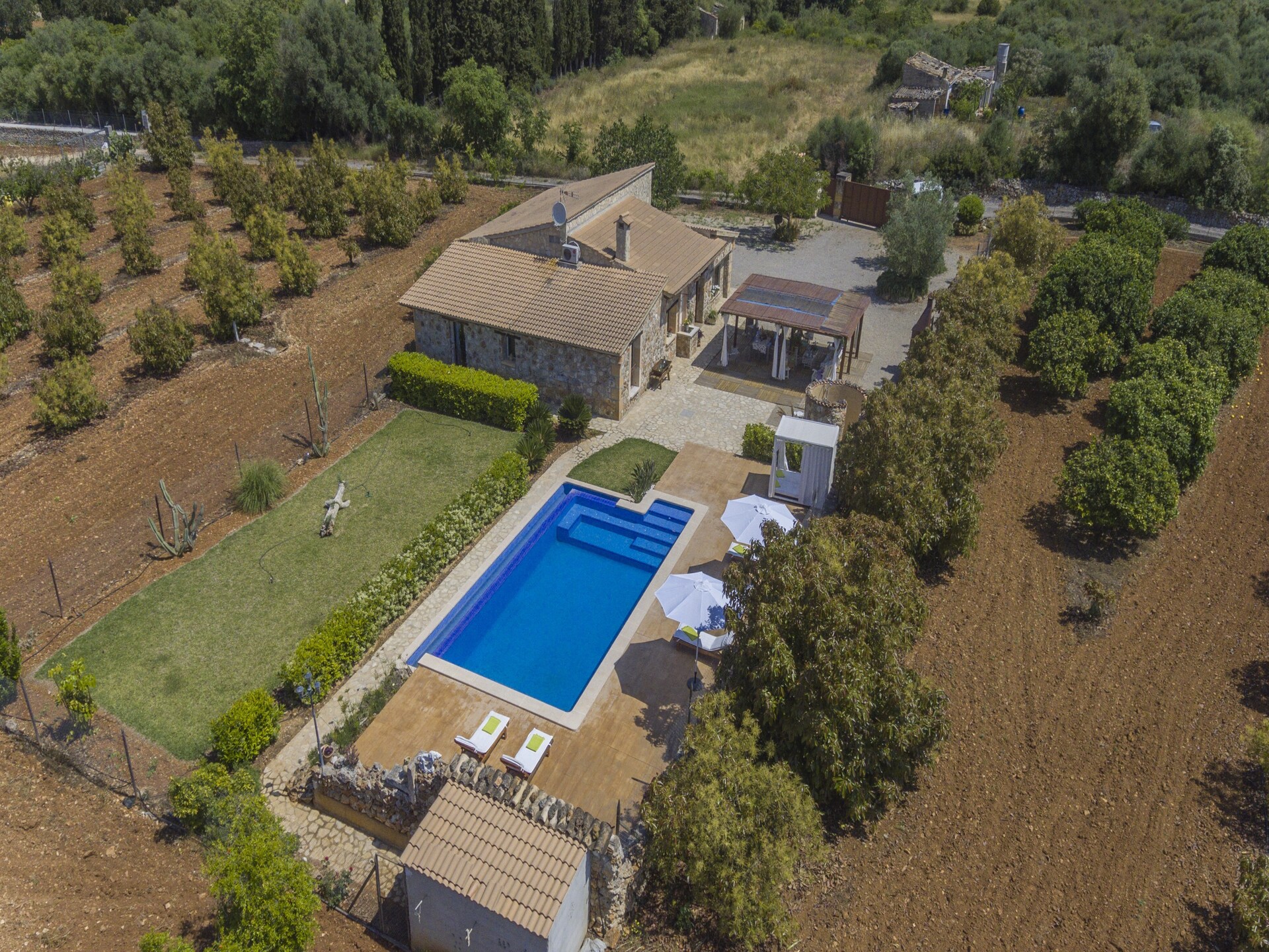 Vrijstaande villa aan golfbaan Muro met privézwembad en jacuzzi - foto 37