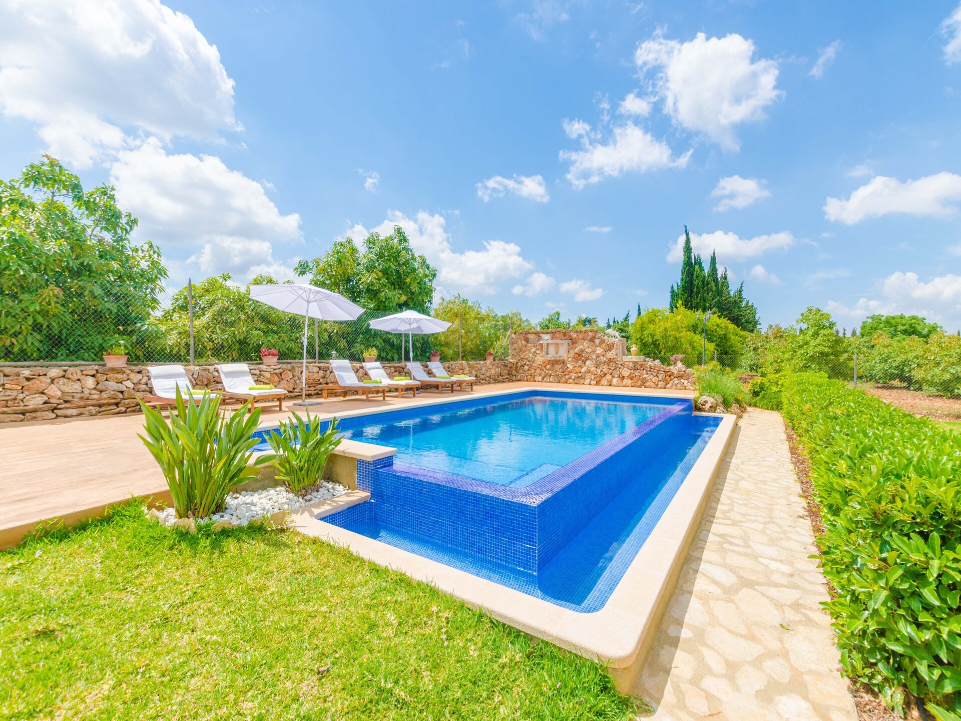 Vrijstaande villa aan golfbaan Muro met privézwembad en jacuzzi - foto 40