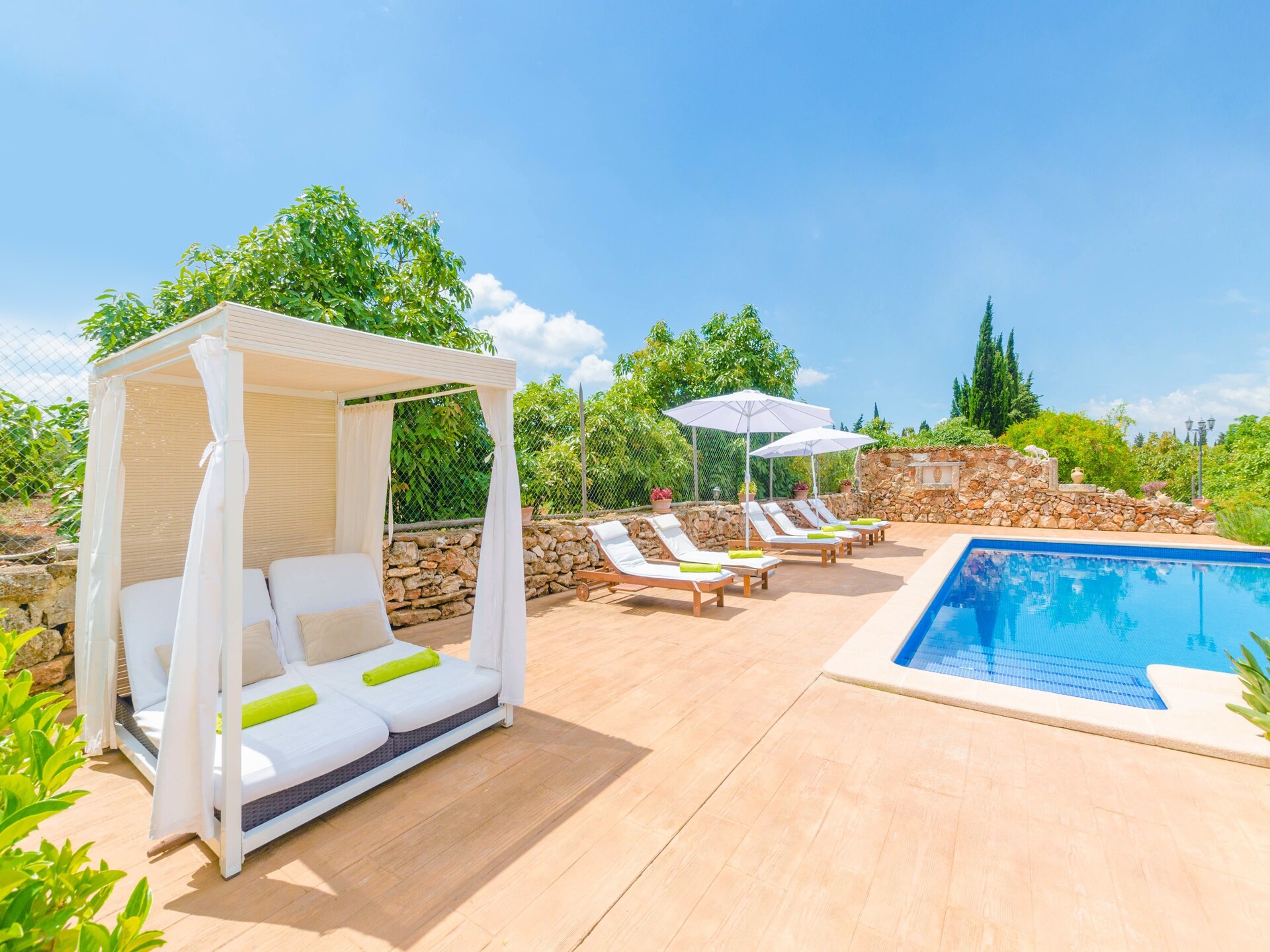 Vrijstaande villa aan golfbaan Muro met privézwembad en jacuzzi - foto 47