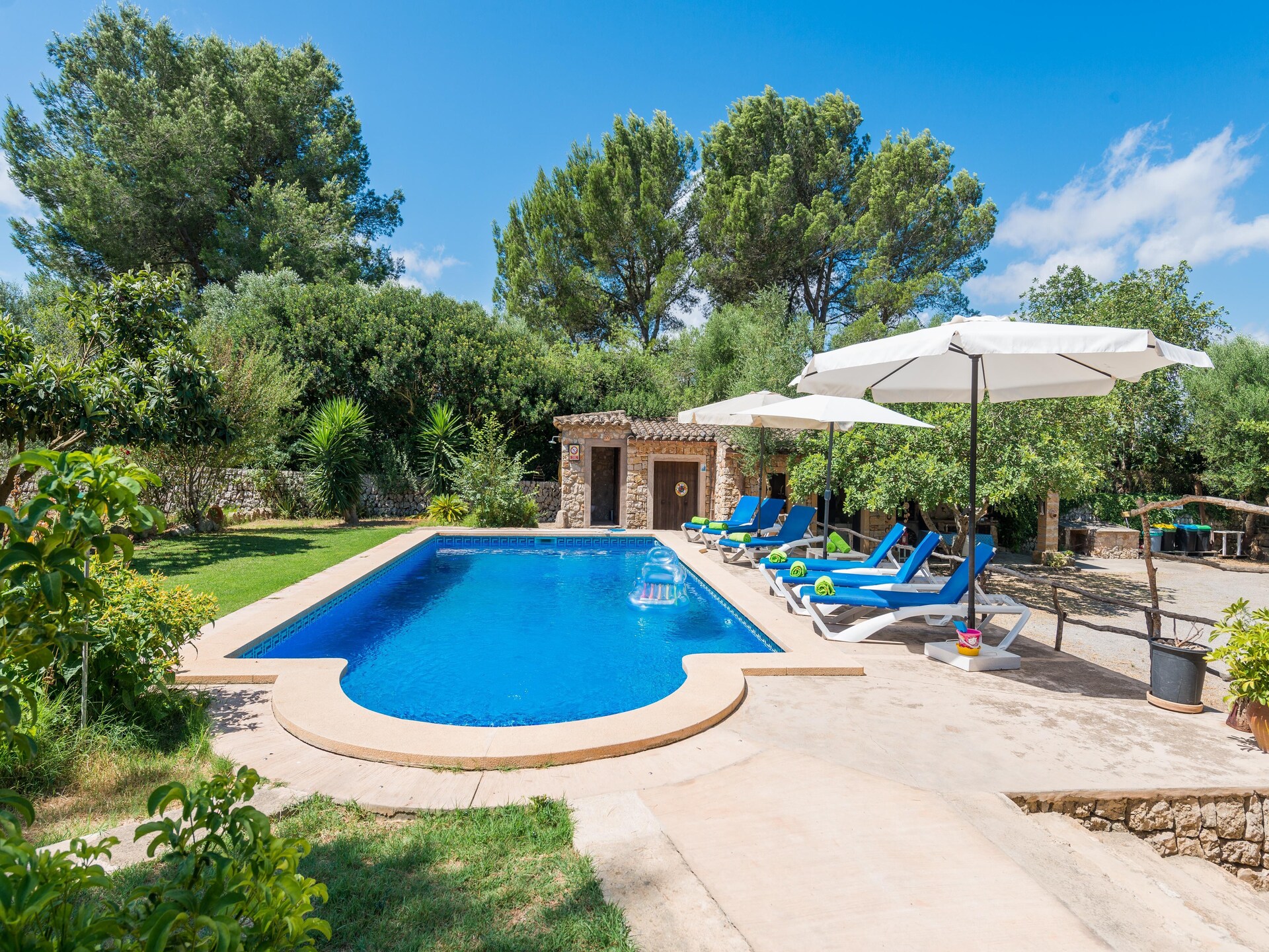 Vrijstaande finca met privézwembad en uitzicht op de golfbaan bij Manacor - foto 9