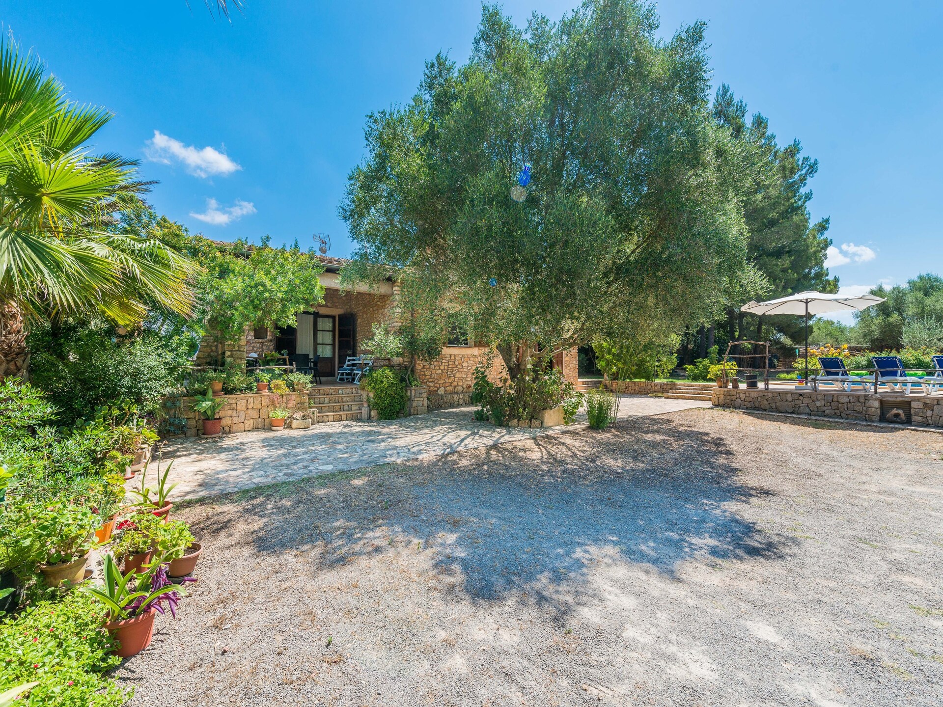 Vrijstaande finca met privézwembad en uitzicht op de golfbaan bij Manacor - foto 30