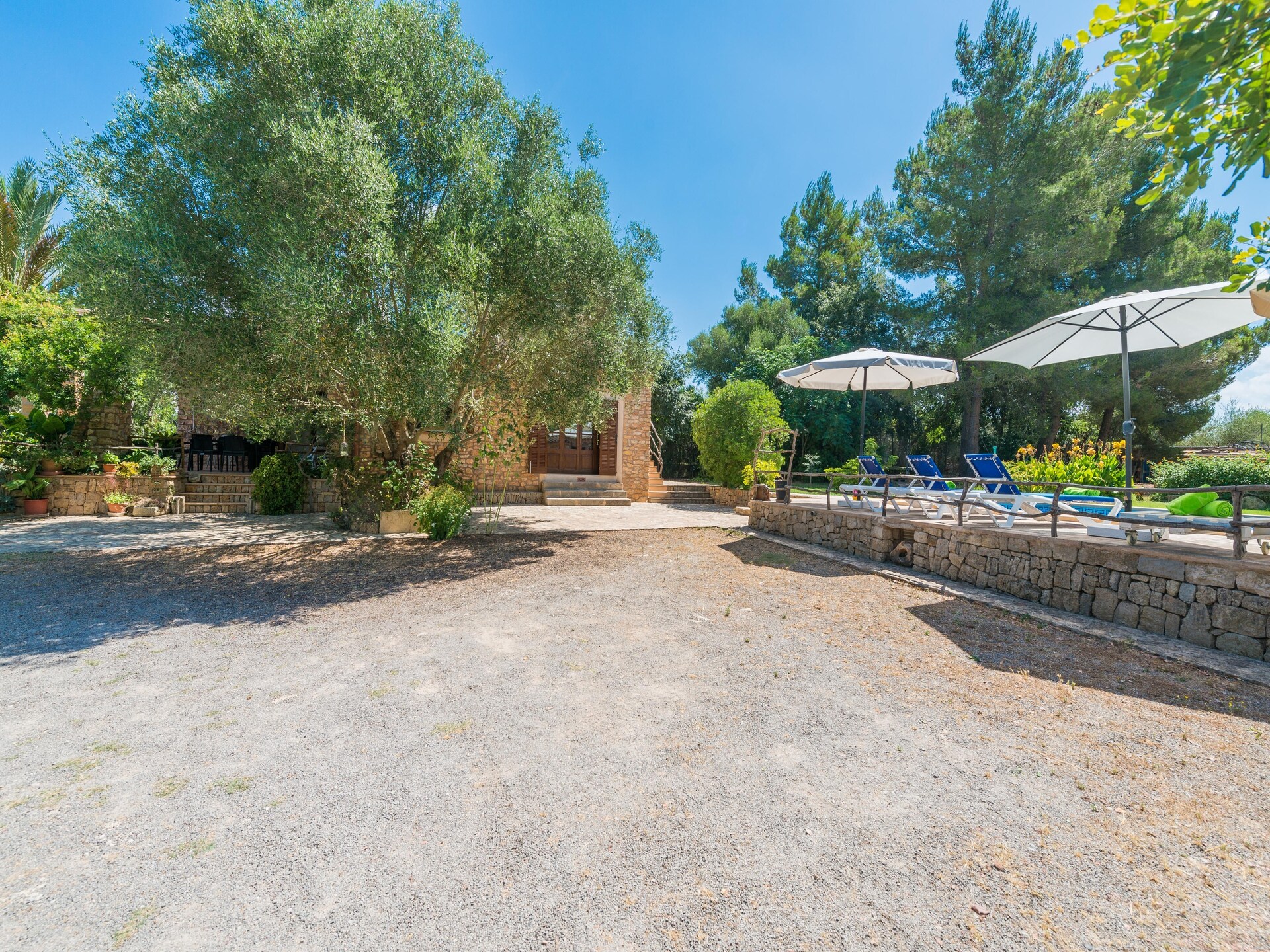 Vrijstaande finca met privézwembad en uitzicht op de golfbaan bij Manacor - foto 32