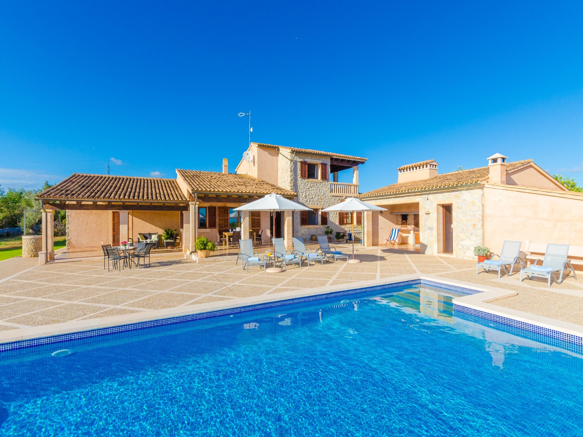Villa Na Maians in Capdepera met privézwembad en panoramisch uitzicht - foto 1
