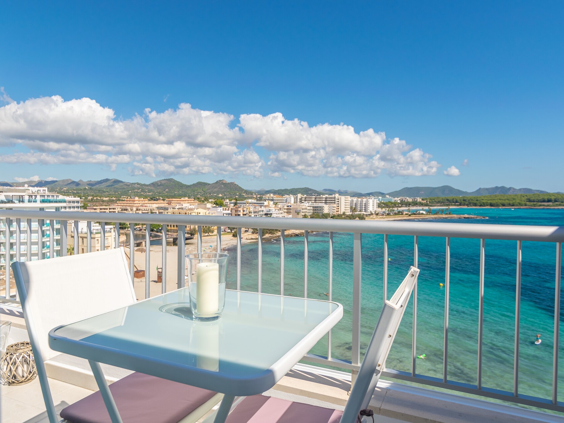 Romantisch appartement op 8e verdieping met panoramisch zeezicht in S'illot - foto 16