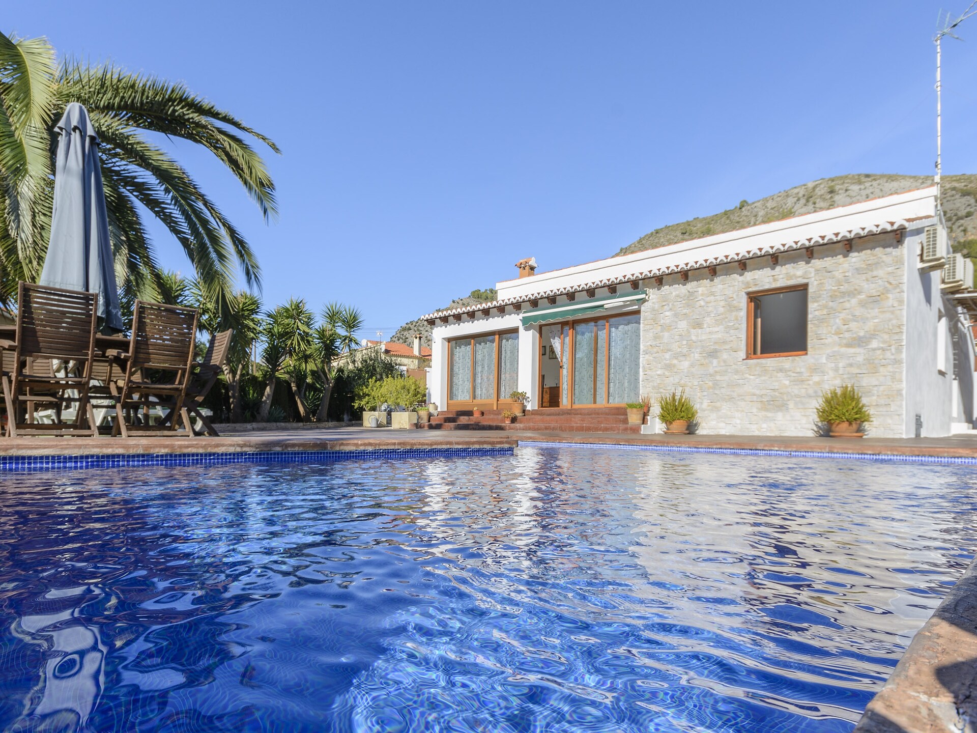 Vrijstaande villa met privézwembad en bergzicht in Alcalalí - foto 7