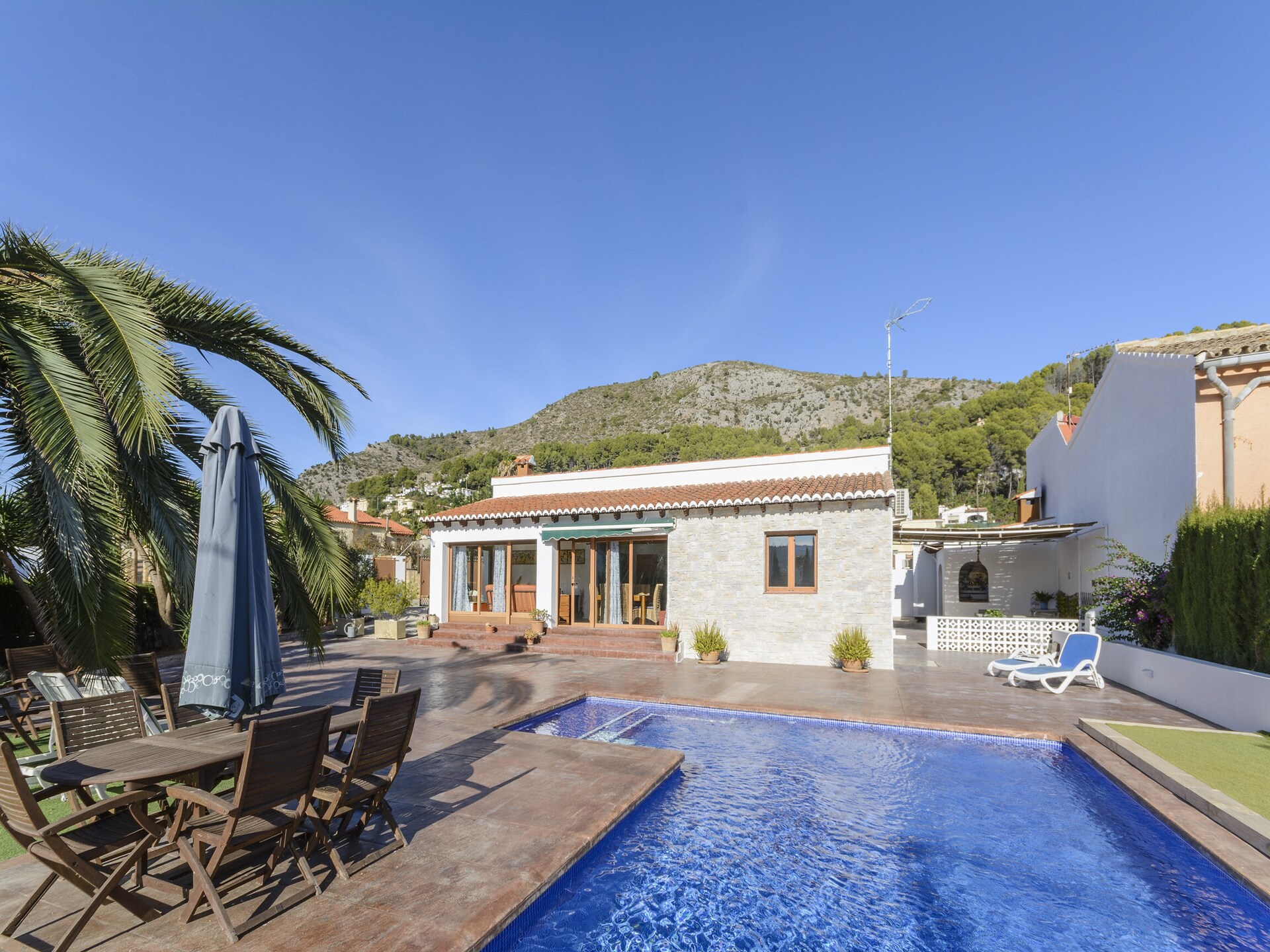 Vrijstaande villa met privézwembad en bergzicht in Alcalalí - foto 10