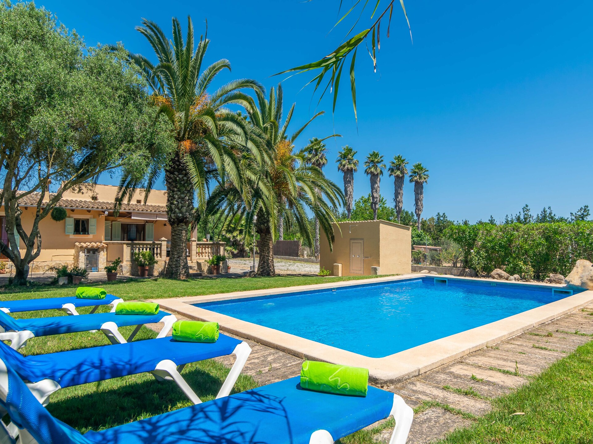 Vrijstaande villa met privézwembad en golfbaan nabij Manacor - foto 2
