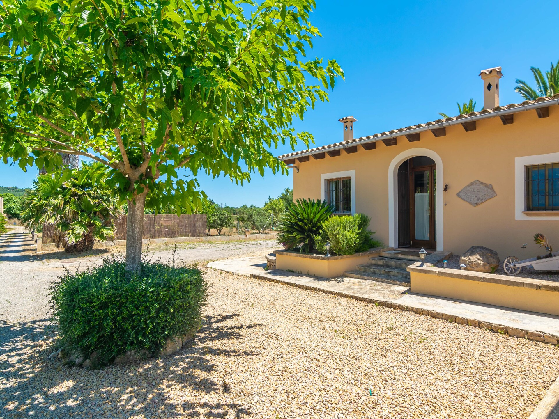 Vrijstaande villa met privézwembad en golfbaan nabij Manacor - foto 1