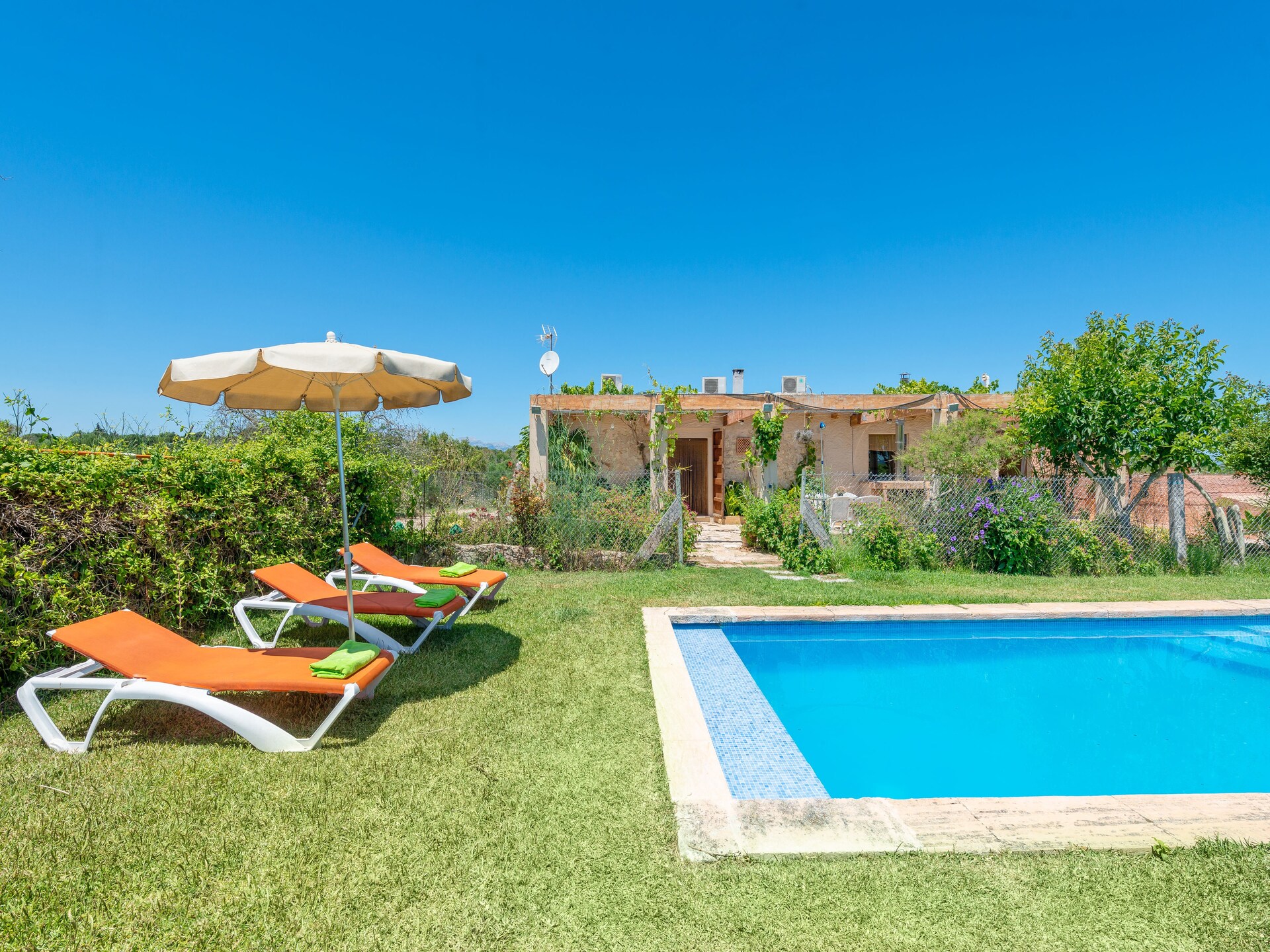 Authentieke villa aan de golfbaan met privézwembad bij Santa Margalida - foto 9