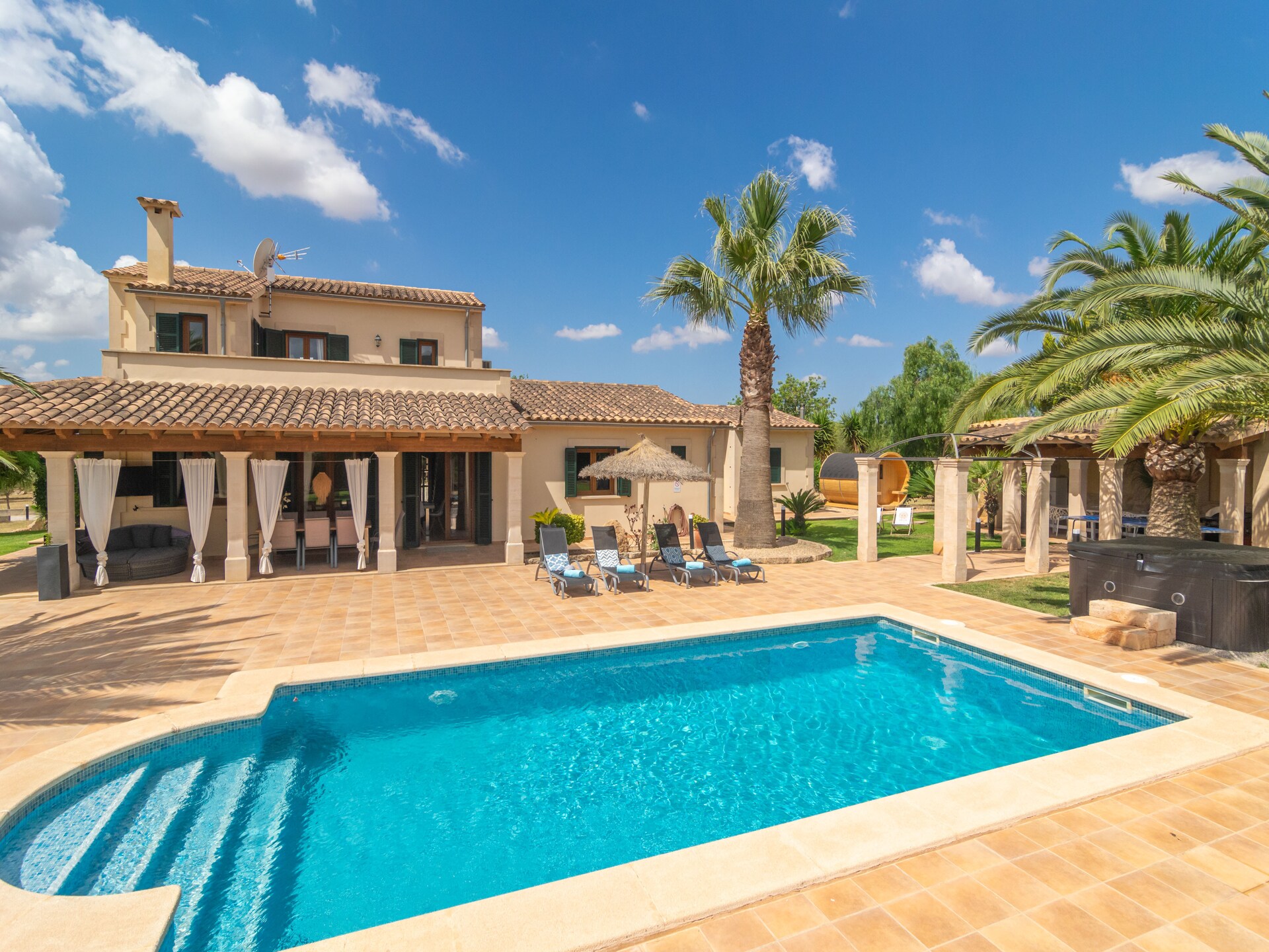 Vrijstaande villa aan golfbaan met privézwembad, jacuzzi & sauna in Llucmajor - foto 3