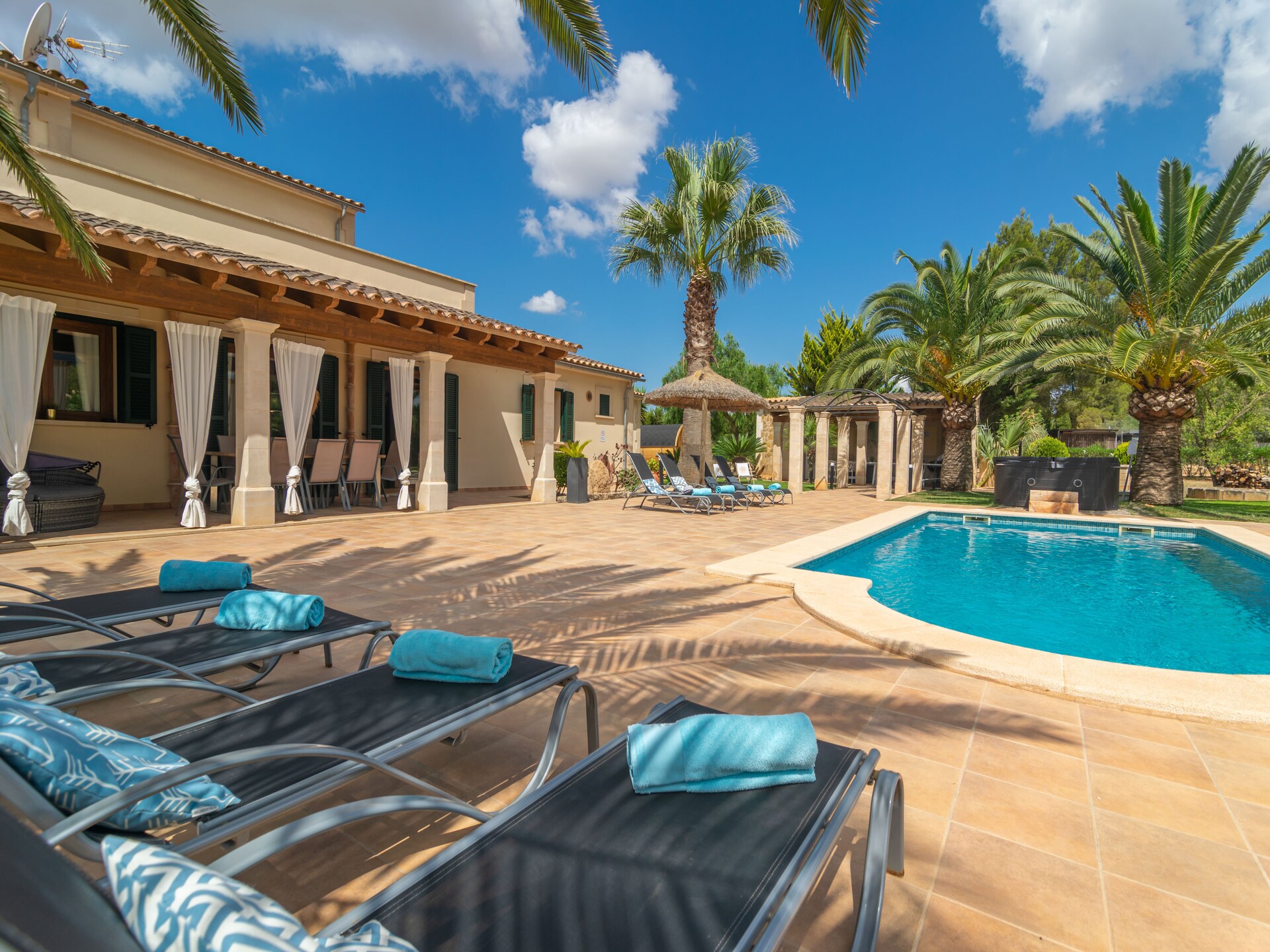 Vrijstaande villa aan golfbaan met privézwembad, jacuzzi & sauna in Llucmajor - foto 10