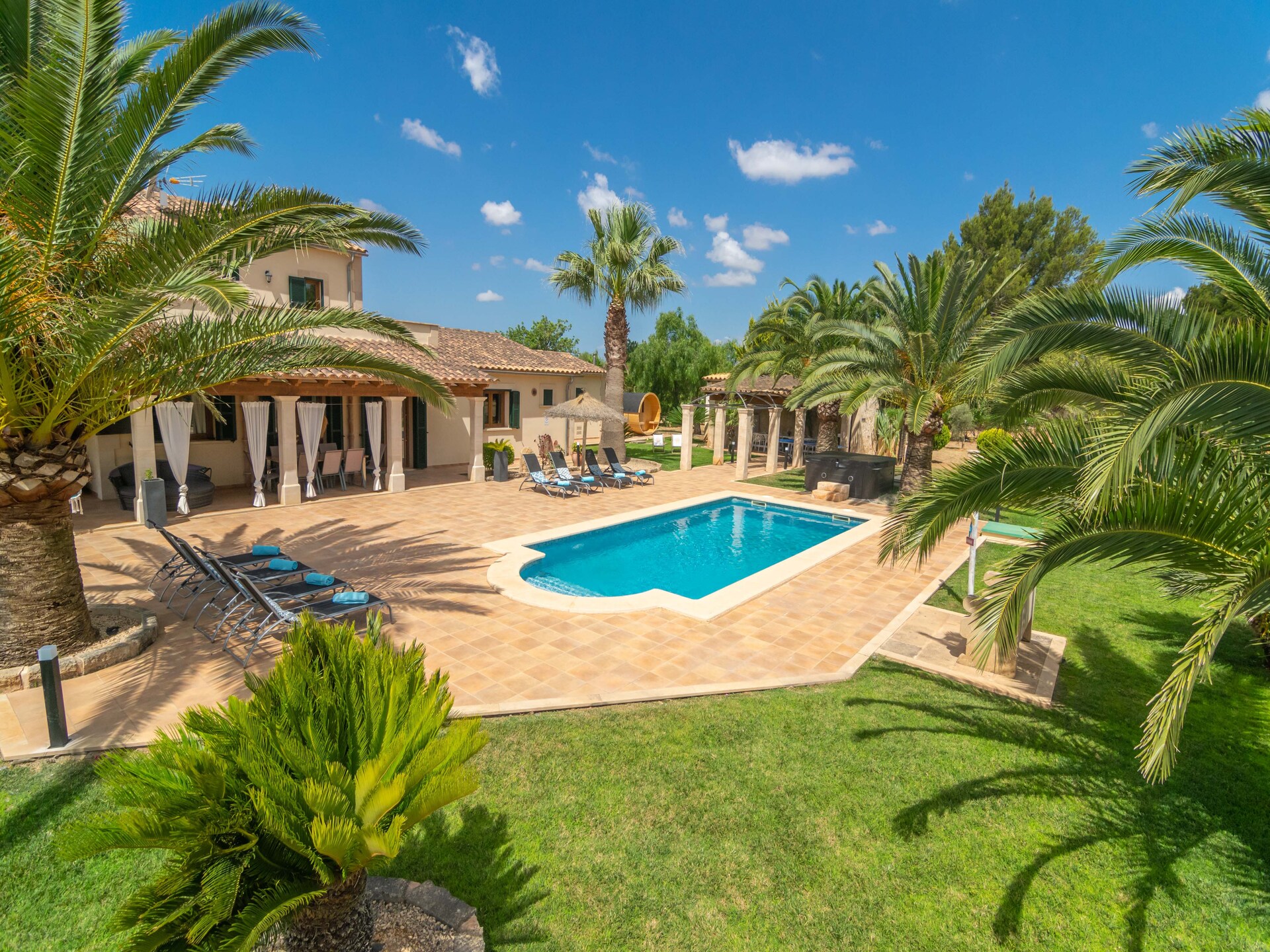 Vrijstaande villa aan golfbaan met privézwembad, jacuzzi & sauna in Llucmajor - foto 23