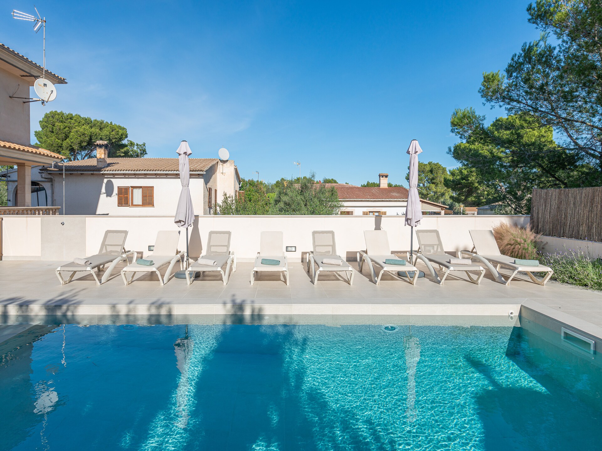Op 500 m van het strand: Villa Calma in Son Serra De Marina - foto 11
