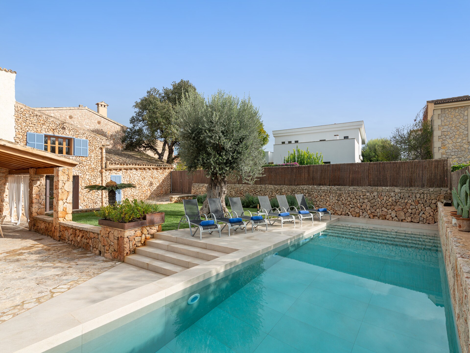 Ruime villa met privézwembad aan de golfbaan in Costitx, Mallorca - foto 9