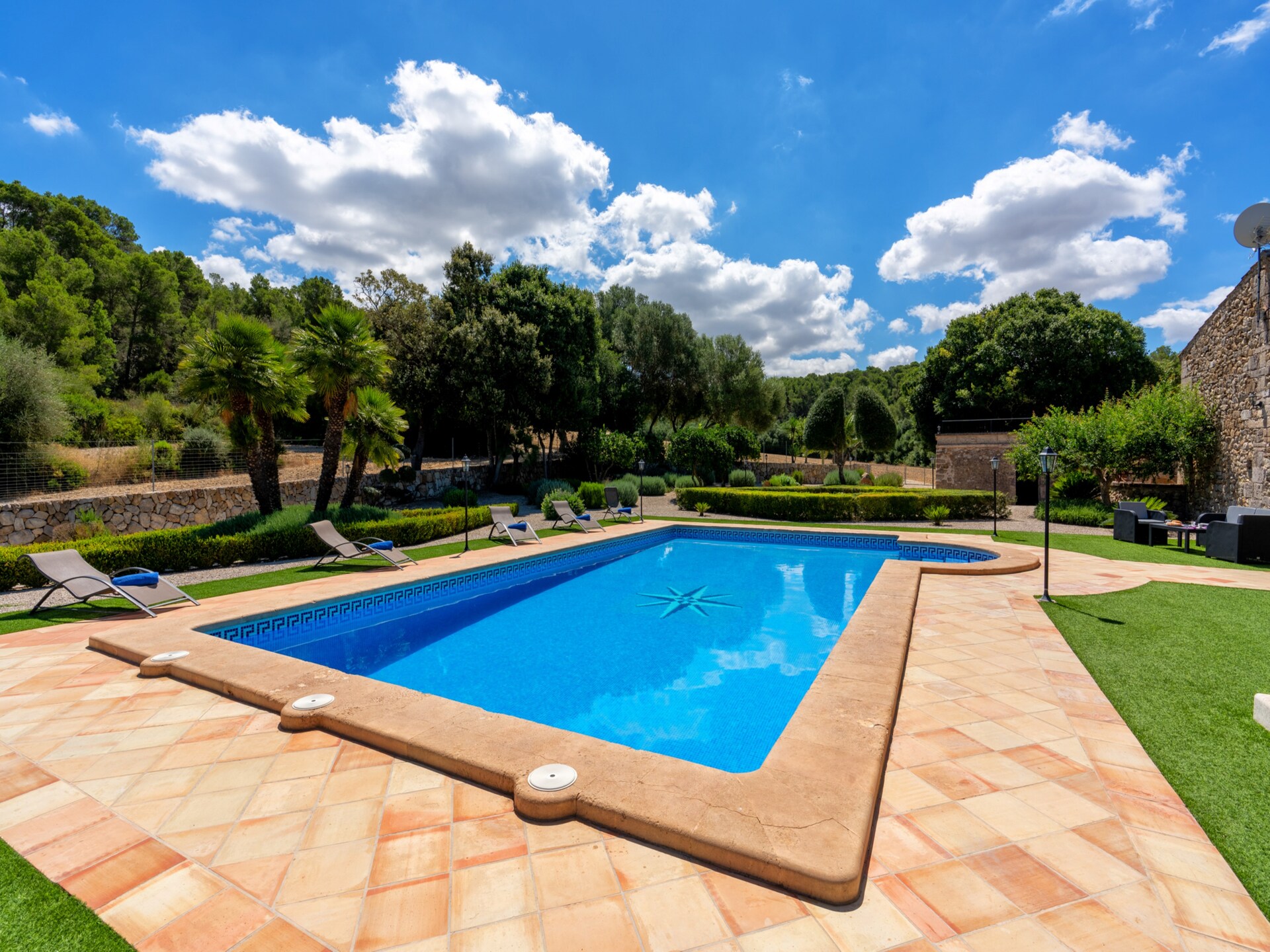 Authentieke villa met privézwembad aan de golfbaan bij Sant Joan - foto 28