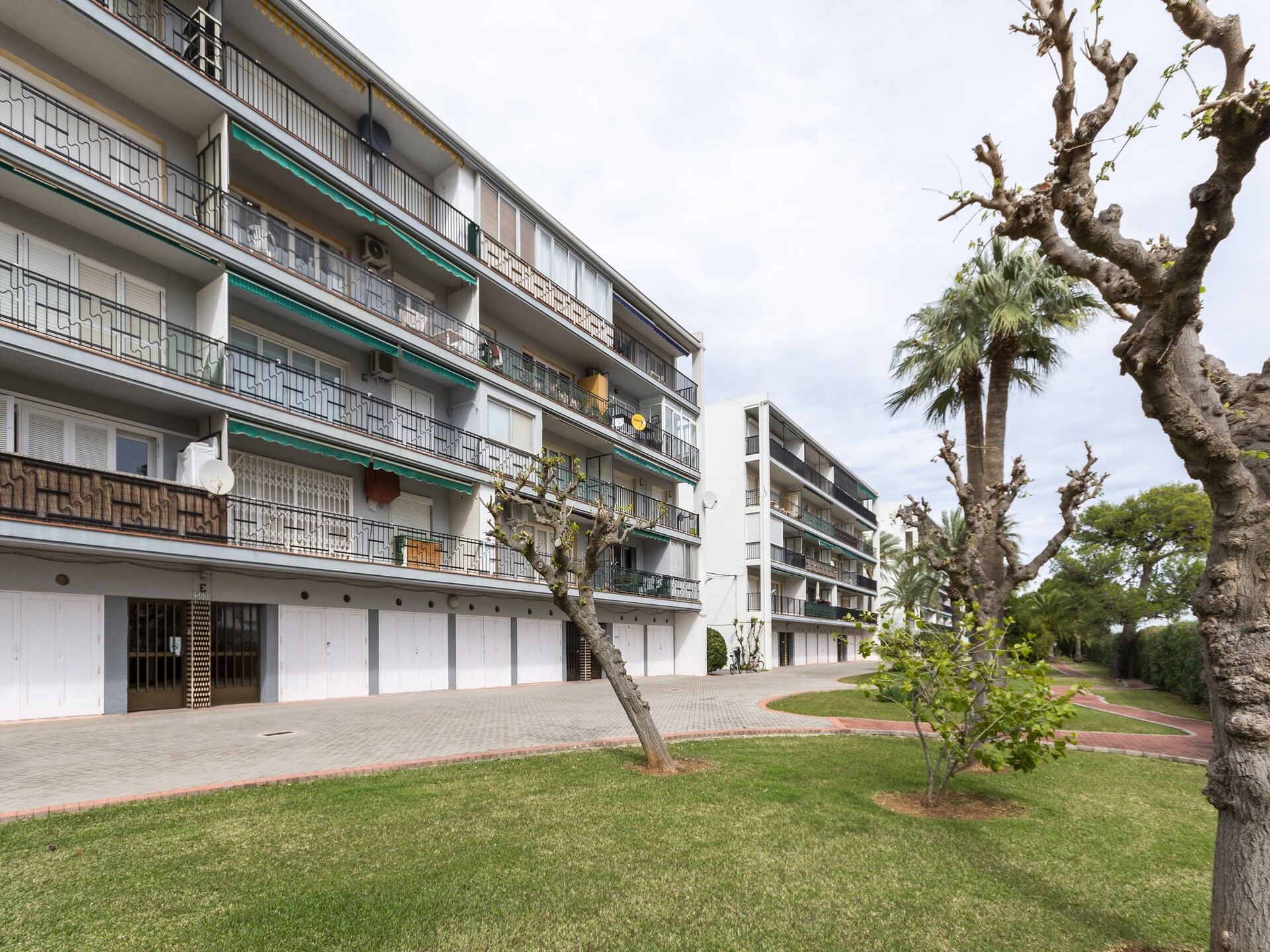 Appartement Les Gavines: 4 personen, 2 slaapkamers aan strand Les Marines - foto 1
