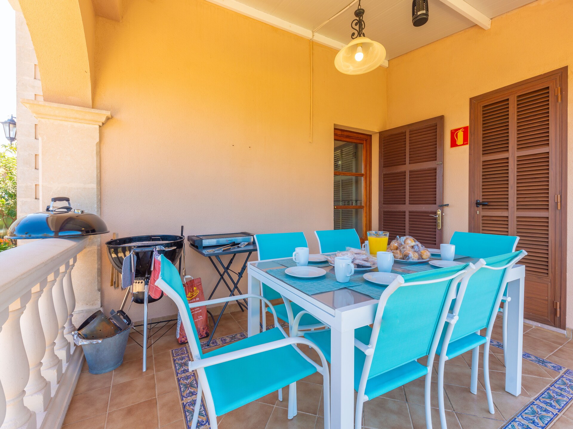Vrijstaande villa met privézwembad op 900 meter van het strand van Alcudia - foto 16