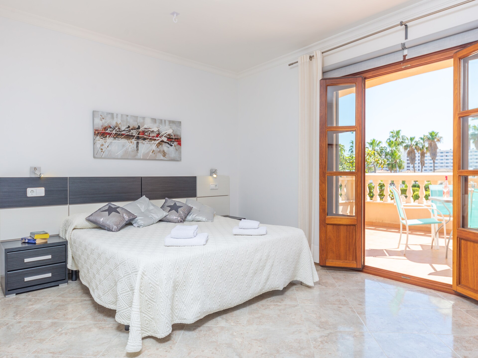 Vrijstaande villa met privézwembad op 900 meter van het strand van Alcudia - foto 2