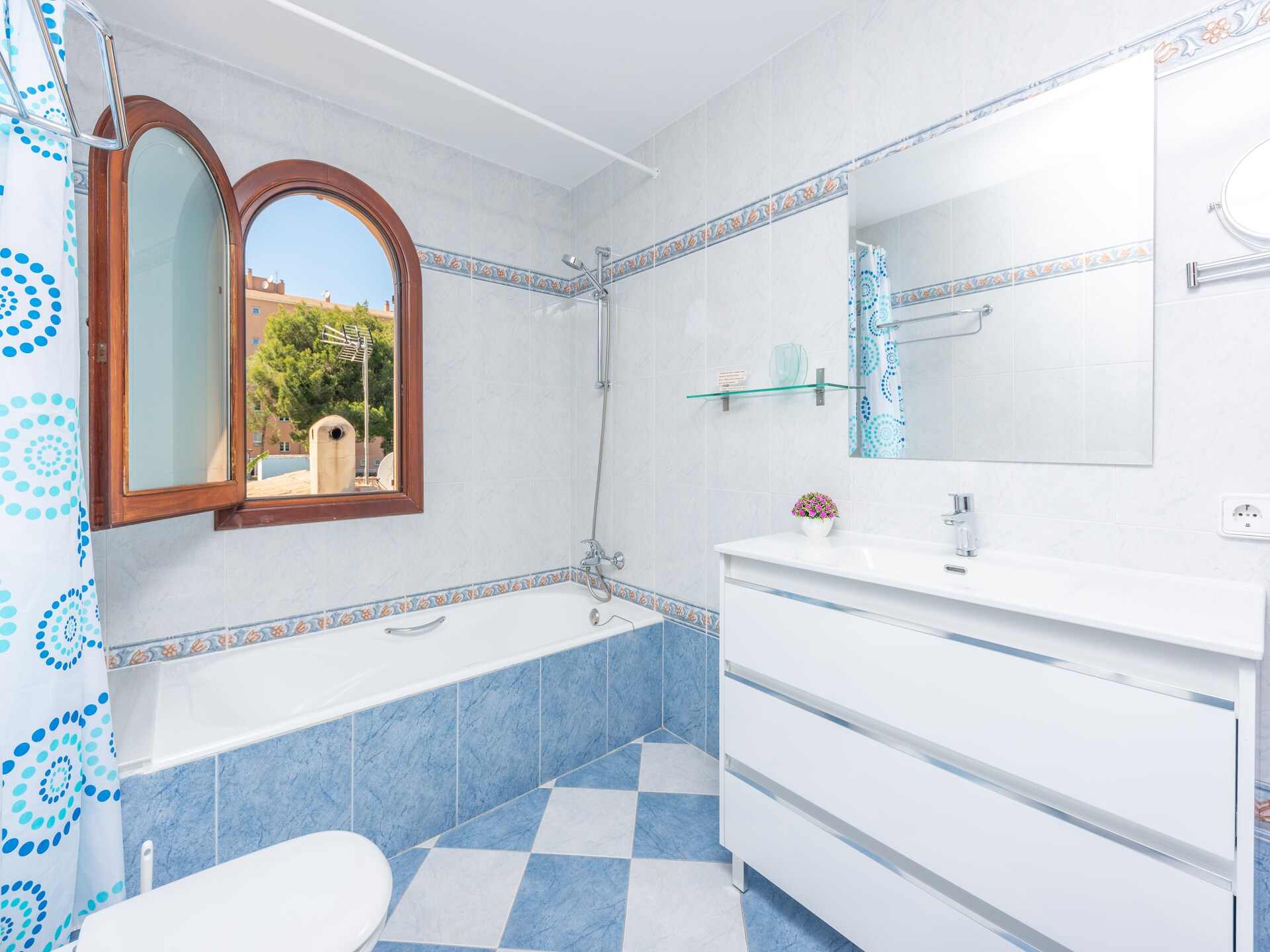 Vrijstaande villa met privézwembad op 900 meter van het strand van Alcudia - foto 27