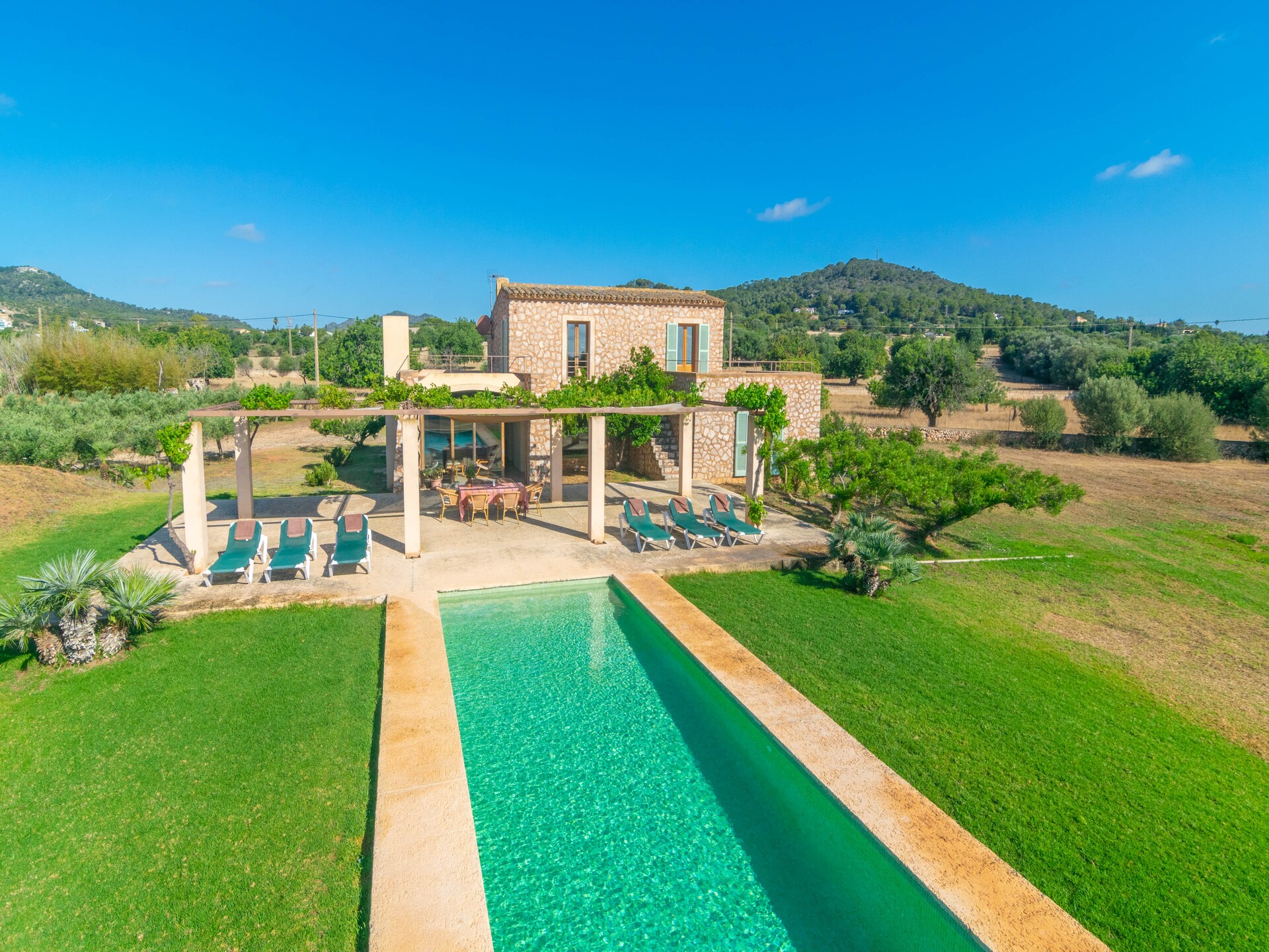 Vrijstaande villa aan de golfbaan met privézwembad, vlakbij Cala Bona - foto 7