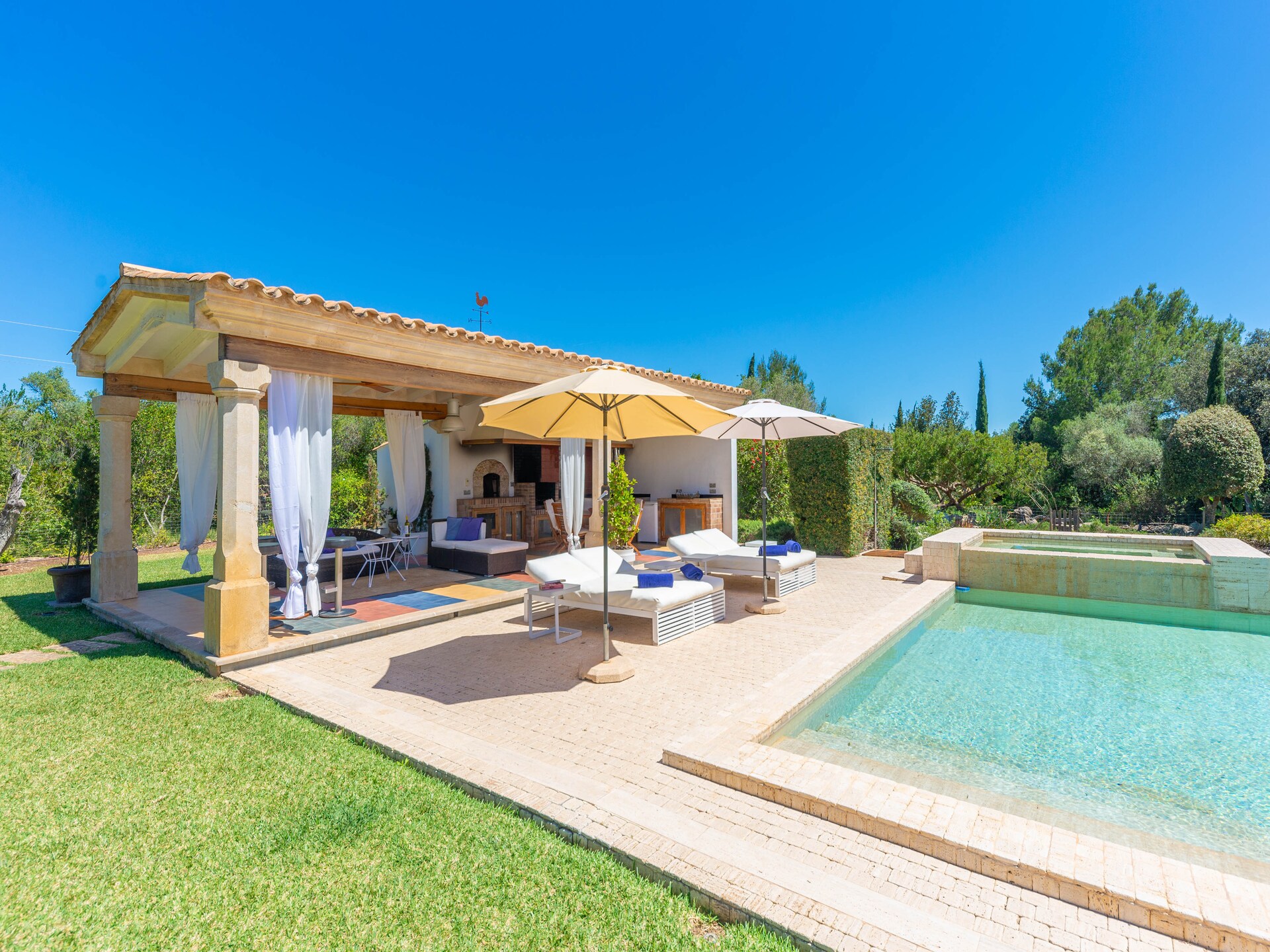 Vrijstaande villa aan golfbaan met privézwembad en jacuzzi bij Pollença - foto 4