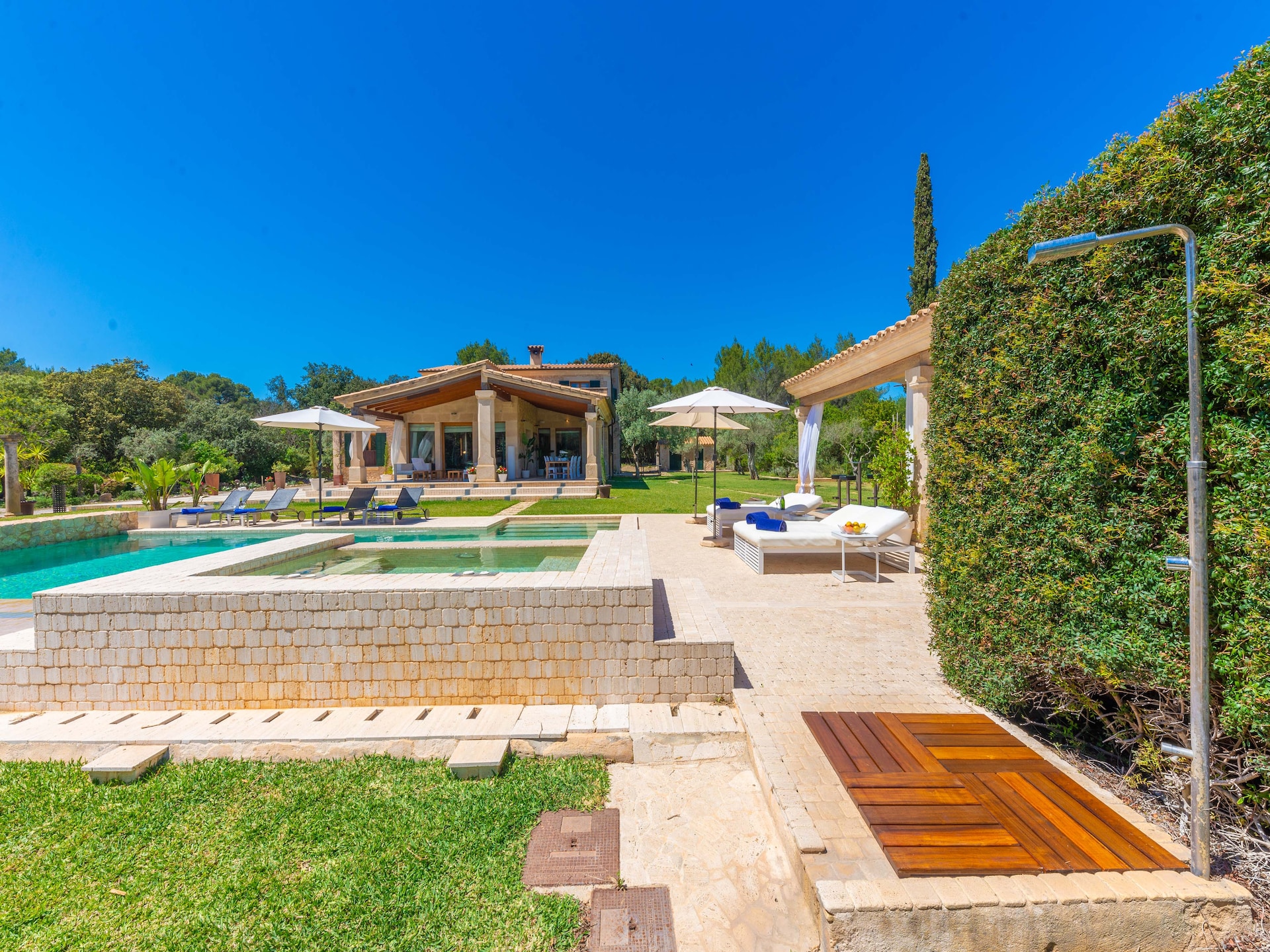 Vrijstaande villa aan golfbaan met privézwembad en jacuzzi bij Pollença - foto 37