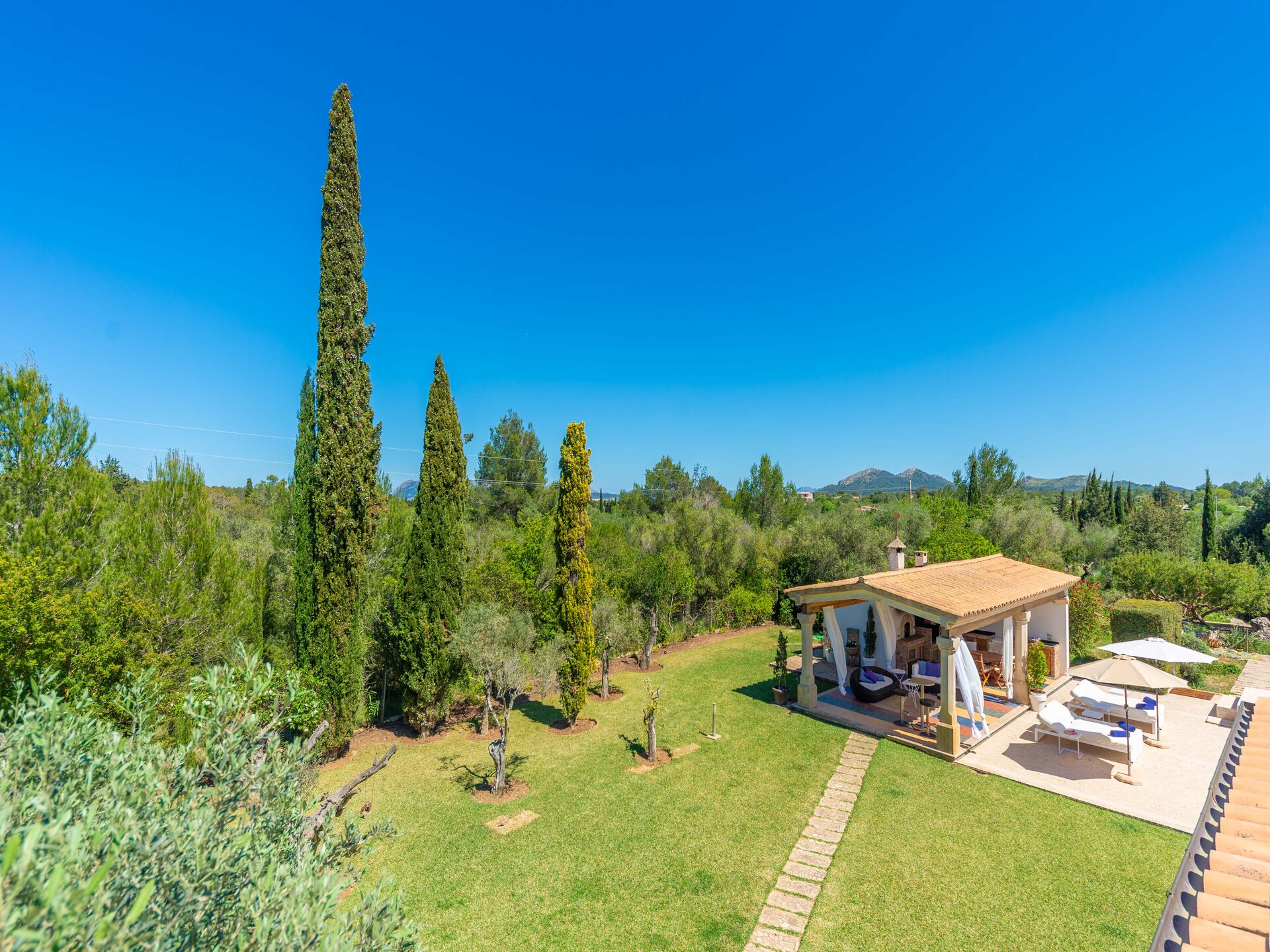 Vrijstaande villa aan golfbaan met privézwembad en jacuzzi bij Pollença - foto 34