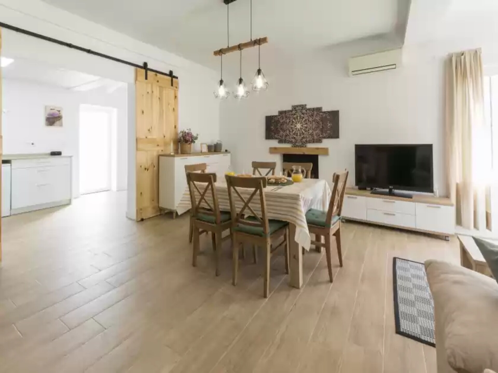 Vrijstaande villa met privézwembad en uitzicht op de bergen bij Barx - foto 4