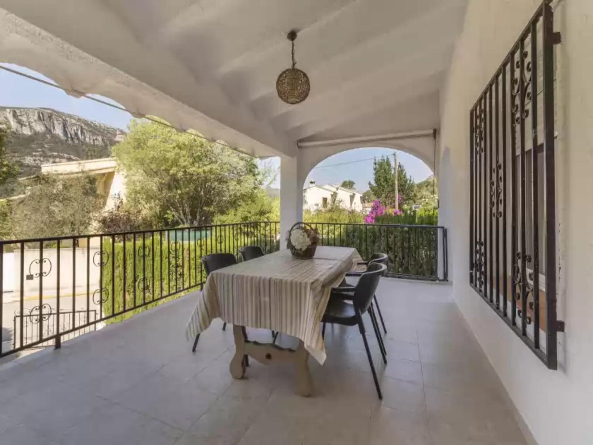 Vrijstaande villa met privézwembad en uitzicht op de bergen bij Barx - foto 26