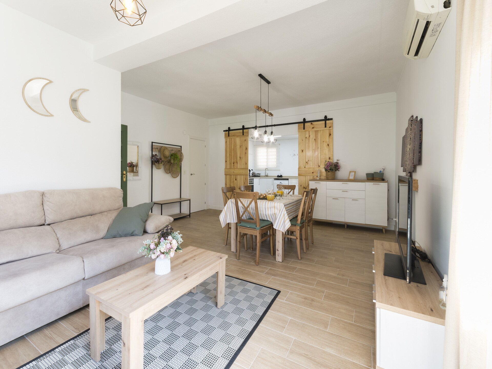 Vrijstaande villa met privézwembad en uitzicht op de bergen bij Barx - foto 12