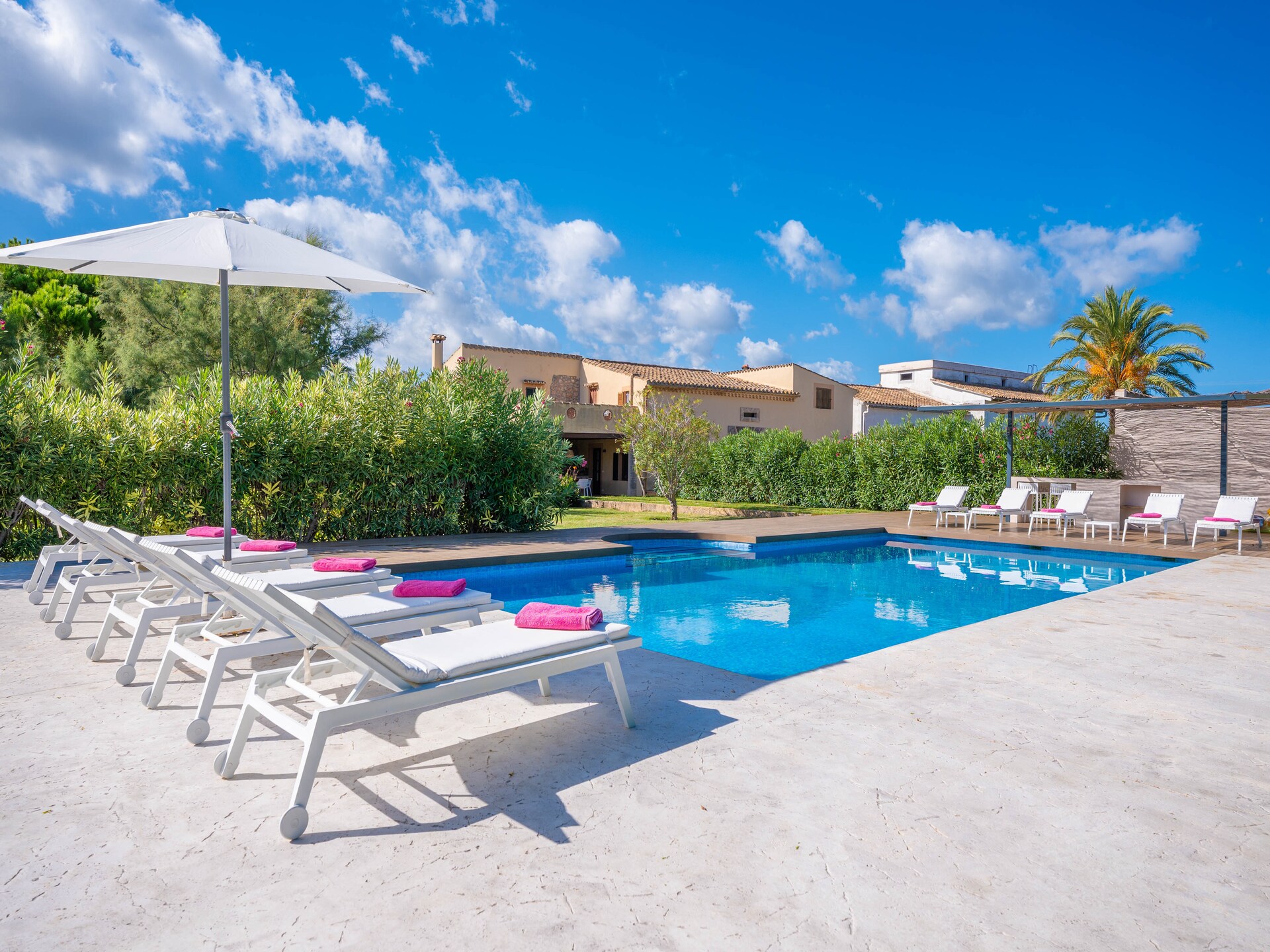 Exclusieve villa met privézwembad, tennisbaan en ligging aan de golfbaan - foto 5
