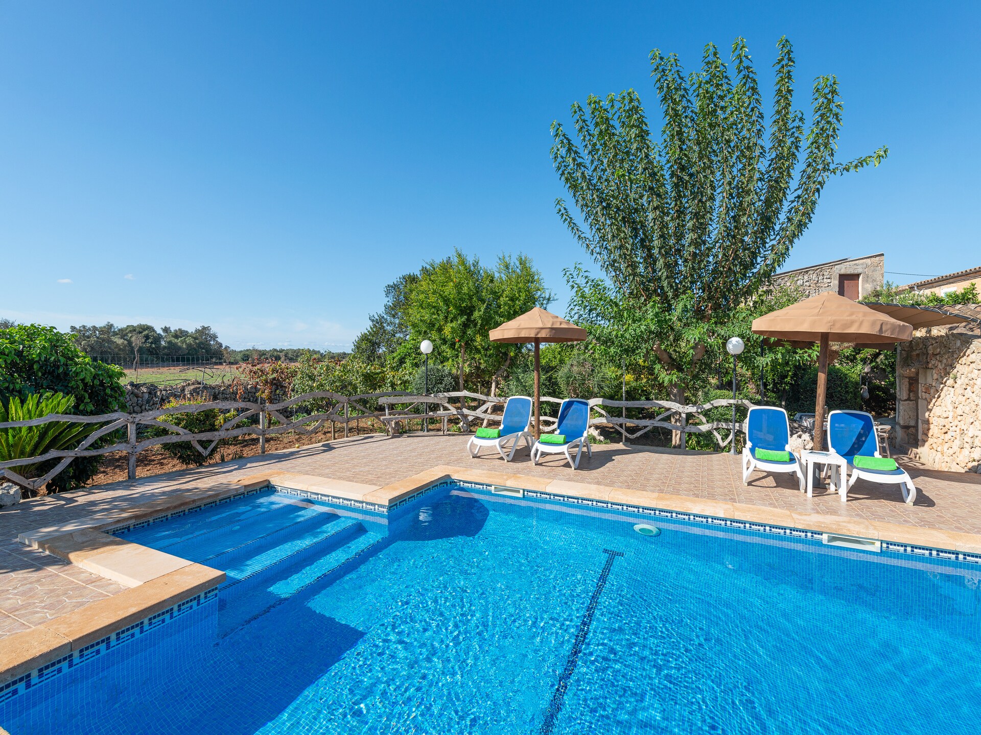 Authentieke Mallorcaanse villa met privézwembad aan de golfbaan bij Felanitx - foto 31