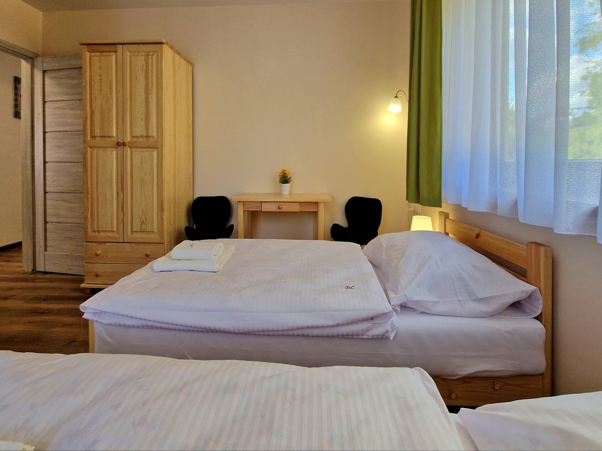 Ruim vakantiehuis met privézwembad voor 10 personen in de bergen van Wiśniowa - foto 12