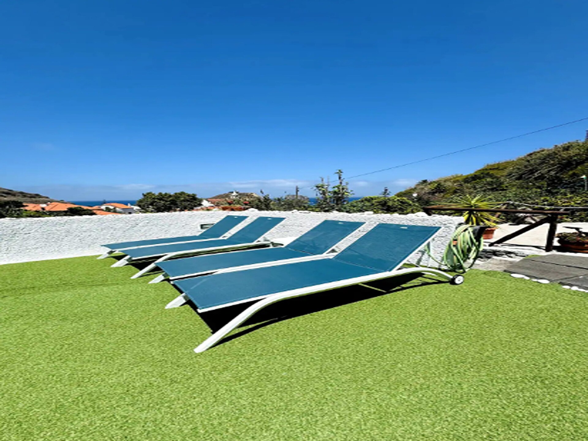 Vrijstaande villa met 2 slaapkamers nabij strand Porto da Cruz - foto 18