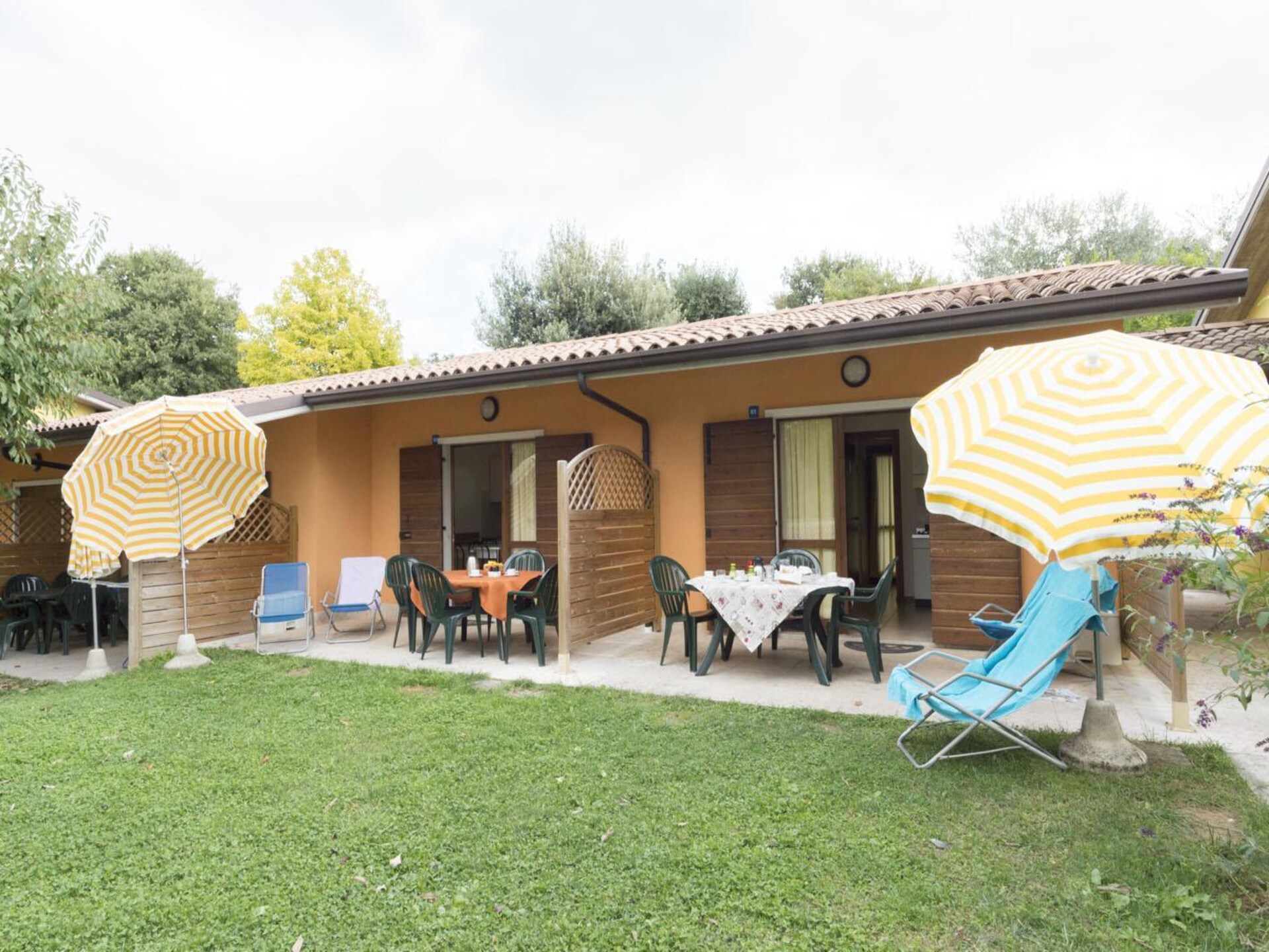 Knusse bungalow voor 4 aan het Gardameer met zwembadparadijs in Lazise - foto 1