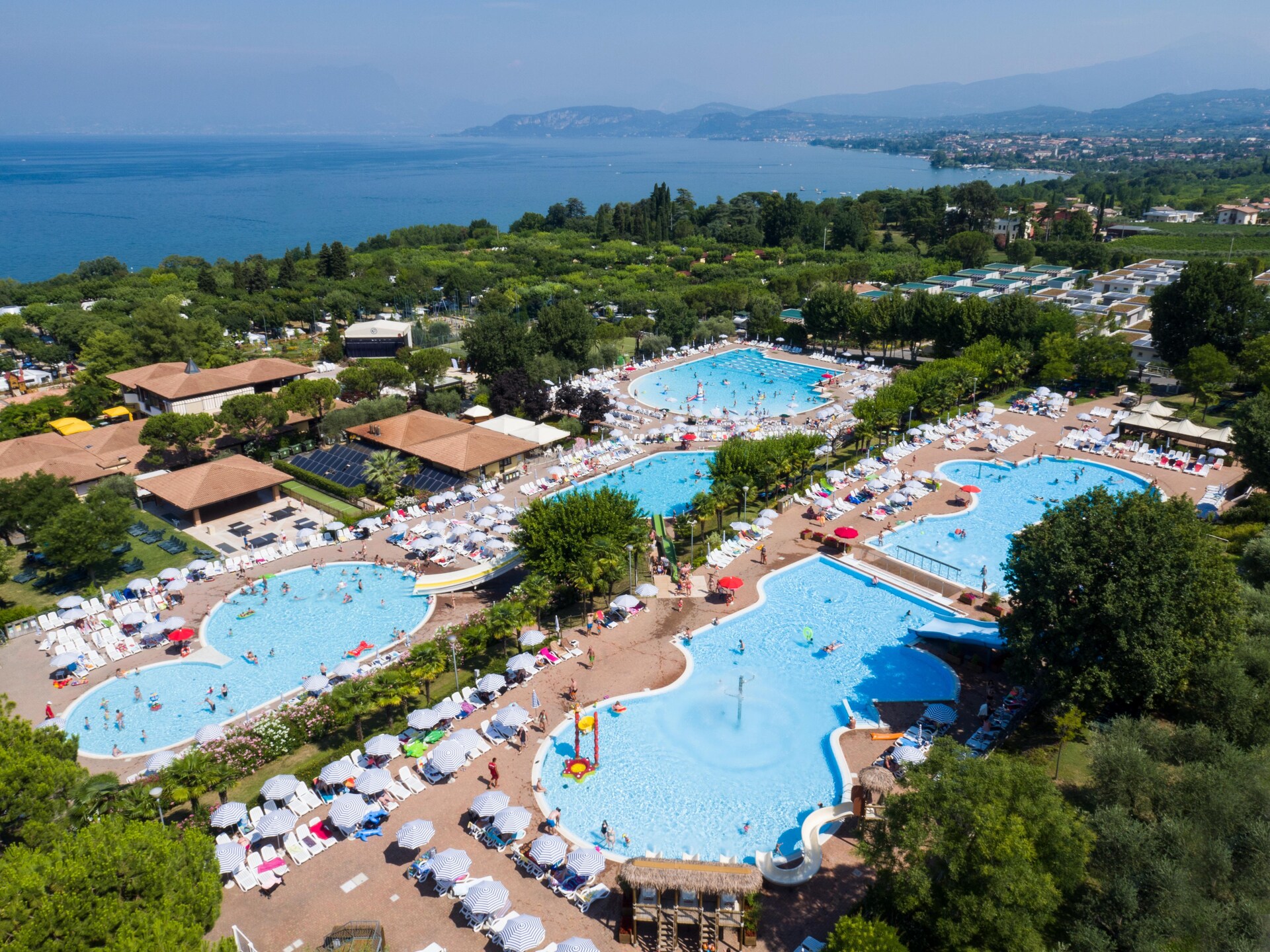 Knusse bungalow voor 4 aan het Gardameer met zwembadparadijs in Lazise - foto 13