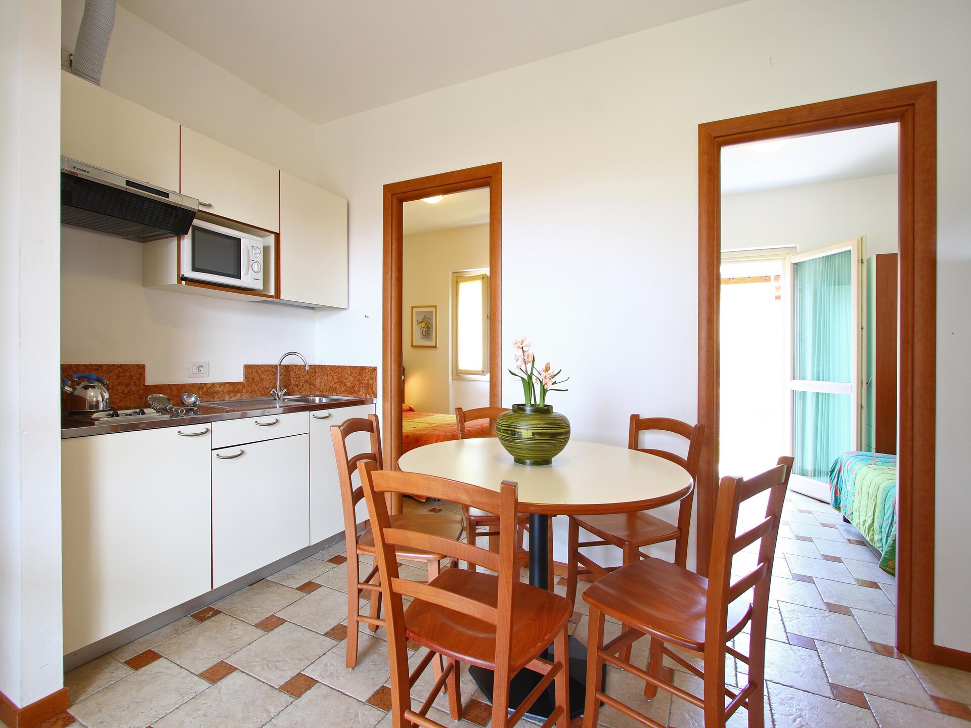 Bungalow Trilo Valpolicella voor 5 personen op vakantiepark Piani di Clodia - foto 12