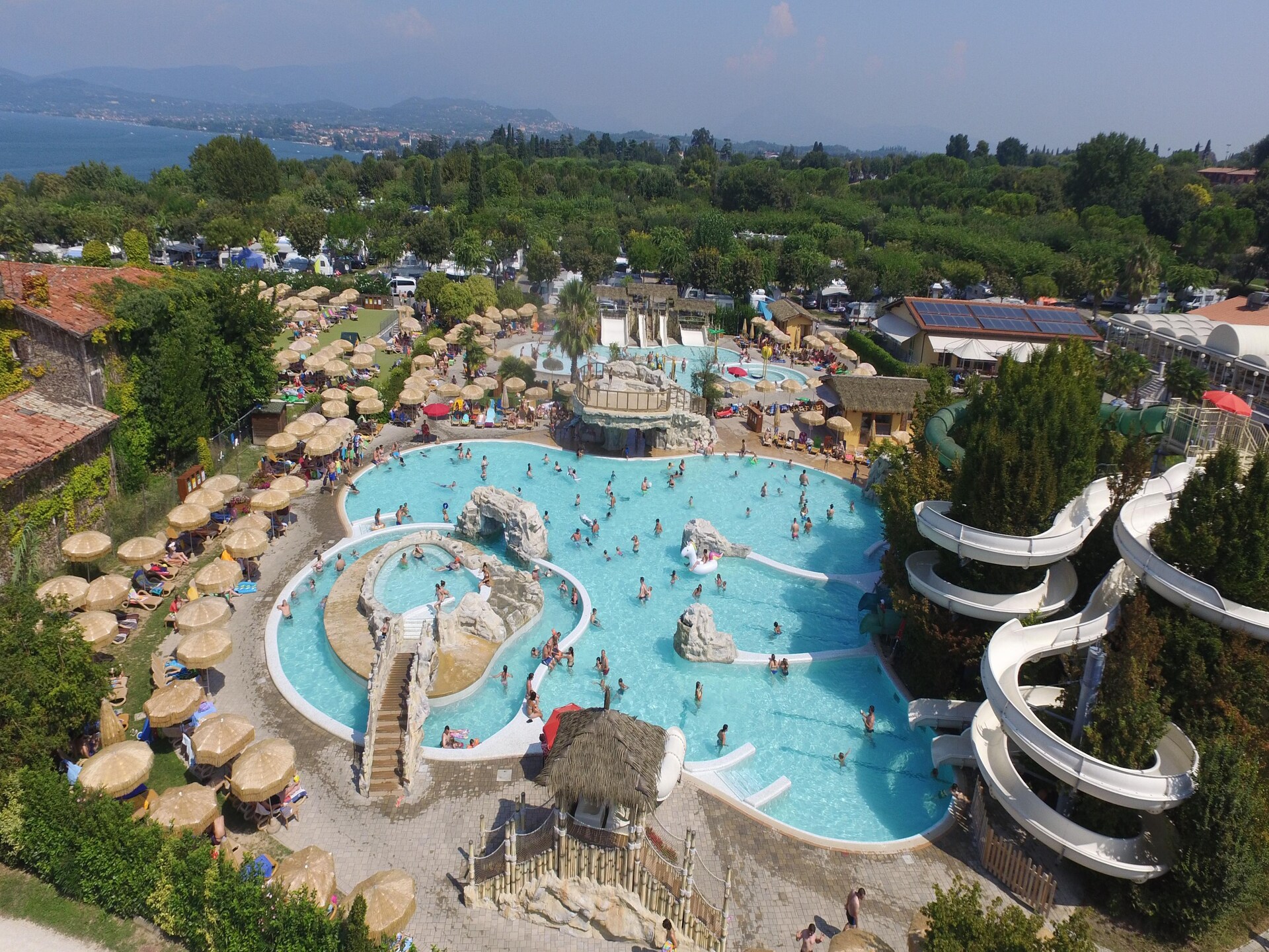 Bungalow Trilo Valpolicella voor 5 personen op vakantiepark Piani di Clodia - foto 1