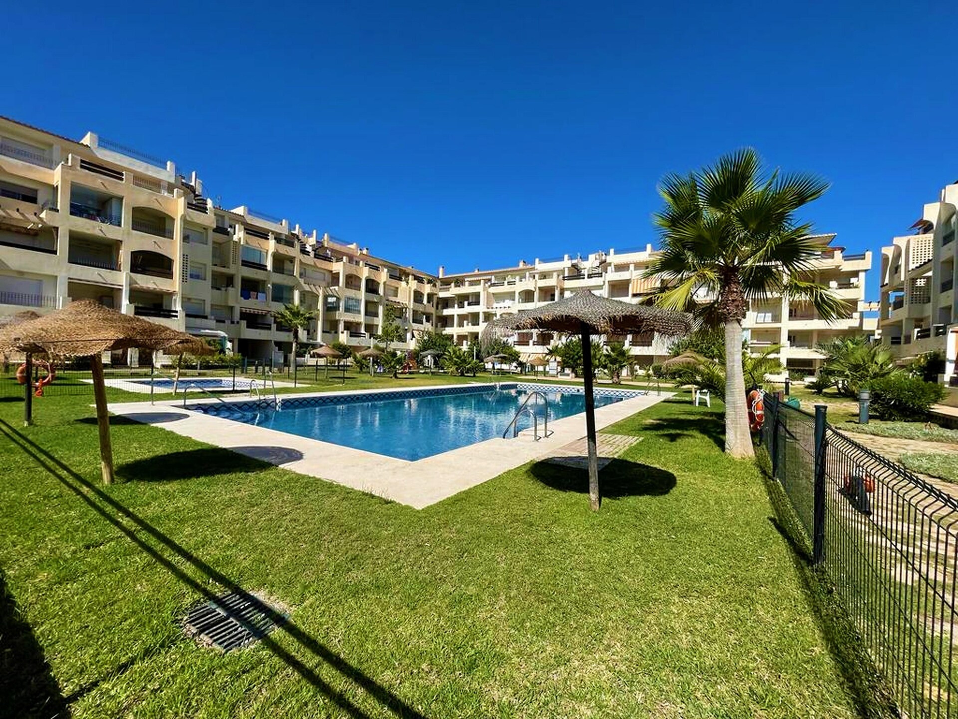 Op 450 m van het strand: ruim appartement in Roquetas de Mar · 6 pers. - foto 8