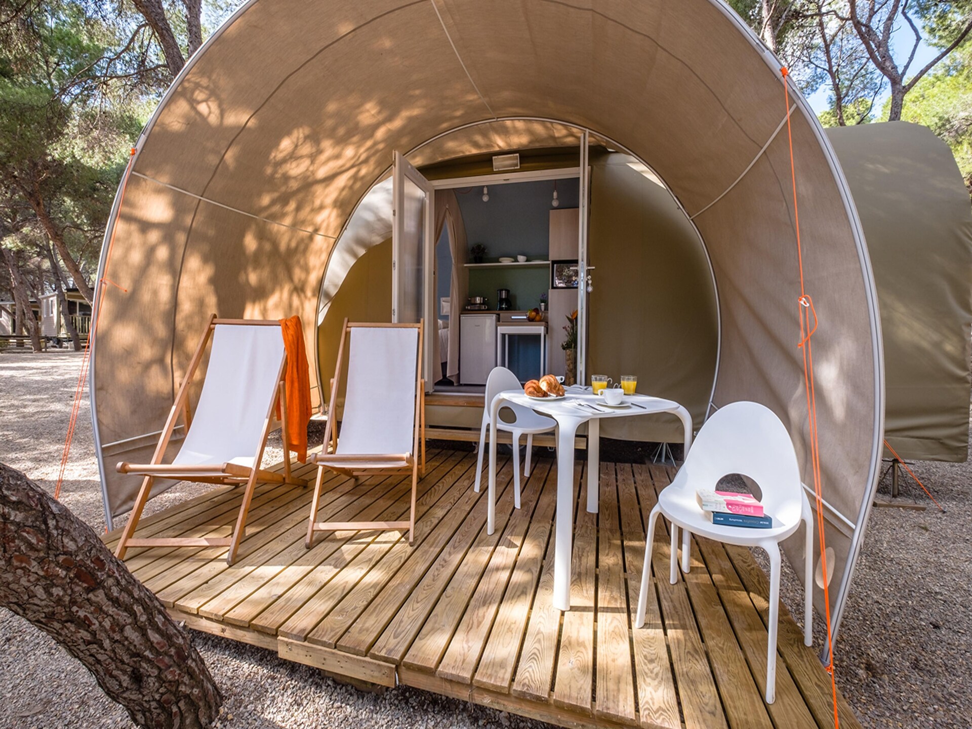 Luxe tent voor 4 personen aan het strand in Tarragona - foto 1