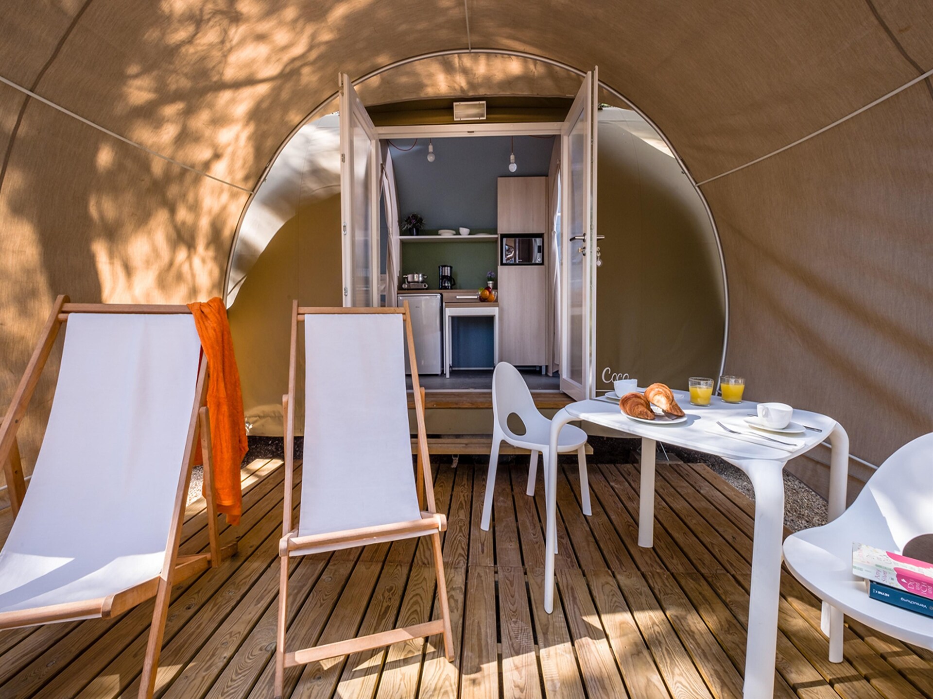 Luxe tent voor 4 personen aan het strand in Tarragona - foto 6