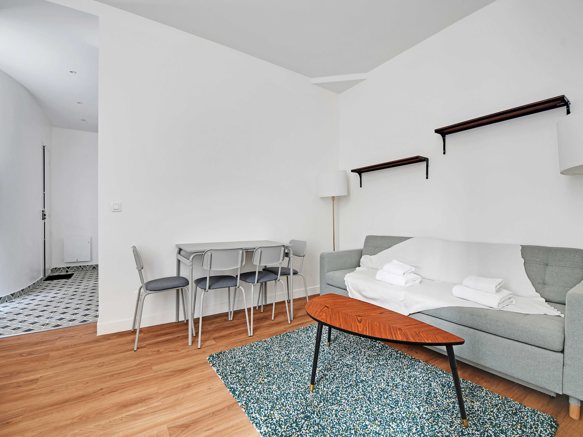 Licht appartement voor 4 in levendig Montmartre, Parijs - foto 2