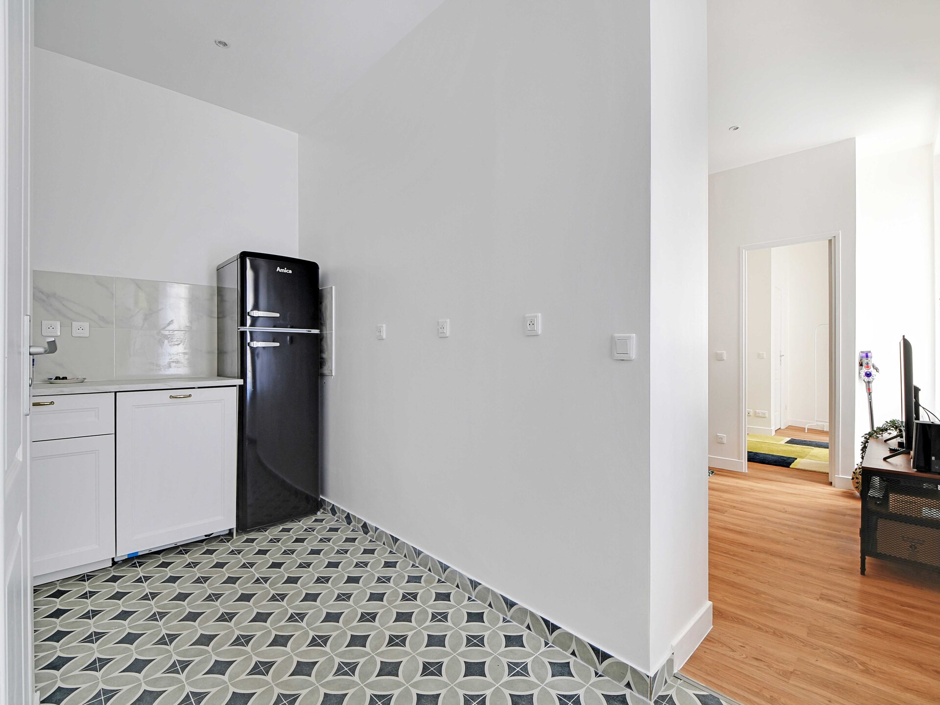 Licht appartement voor 4 in levendig Montmartre, Parijs - foto 7