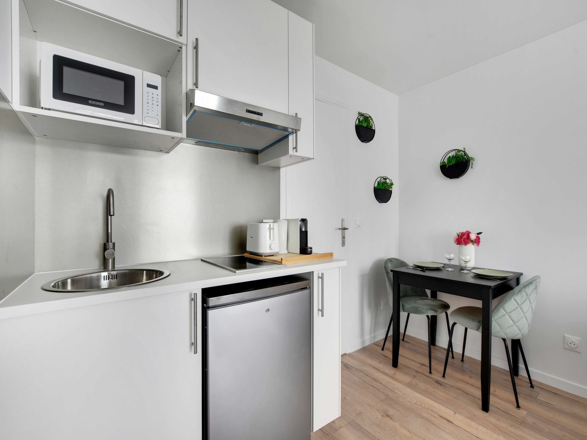 Compact studio-appartement bij metro Le Kremlin-Bicêtre, vlakbij Parijs - foto 3