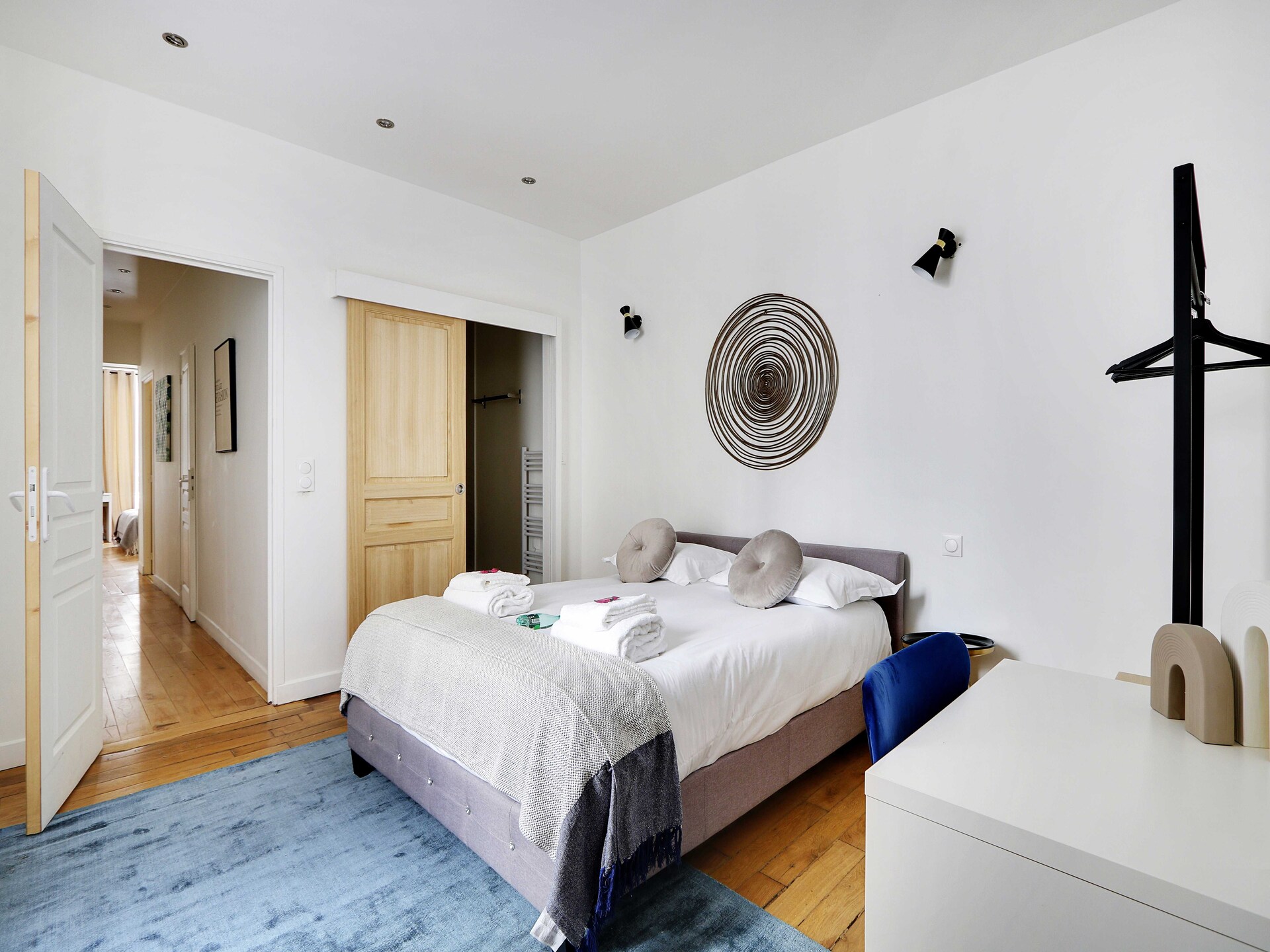 Luxe 8-persoons appartement bij Porte Maillot, 4 slaapkamers - foto 14
